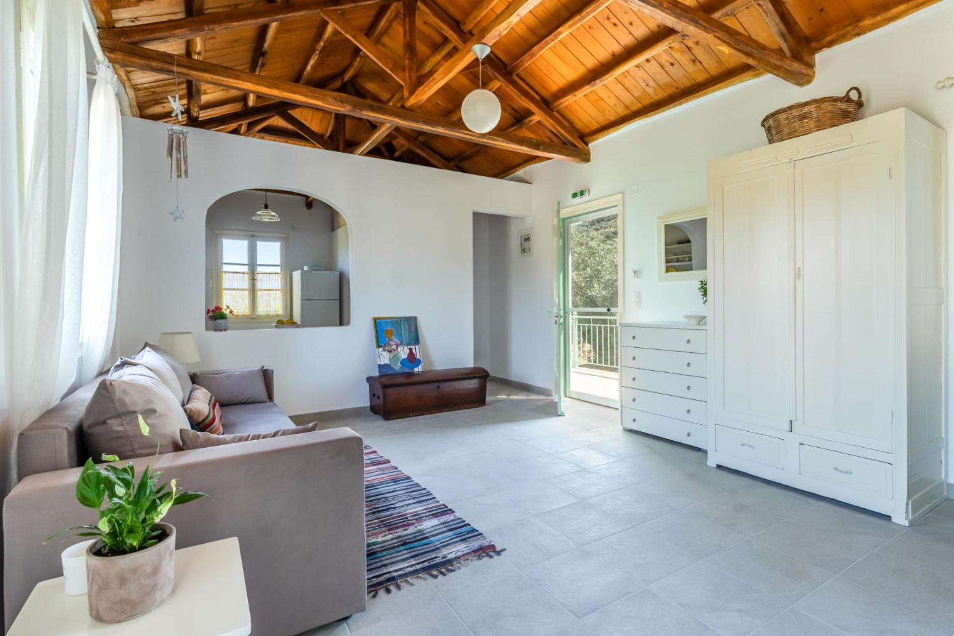 Anemoperasma - Peaceful Stay in an Olive Grove