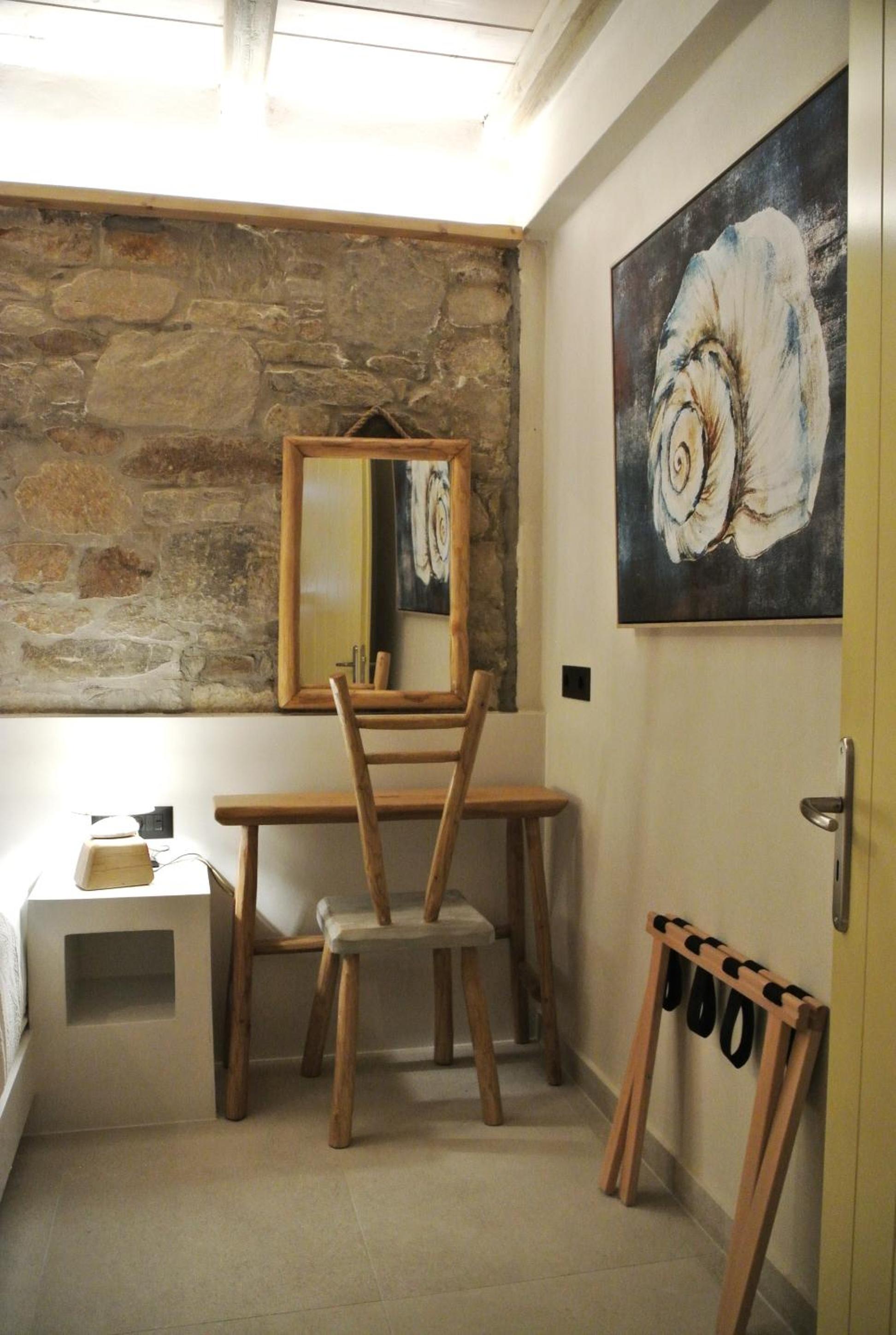 Agiannirema Ios Houses