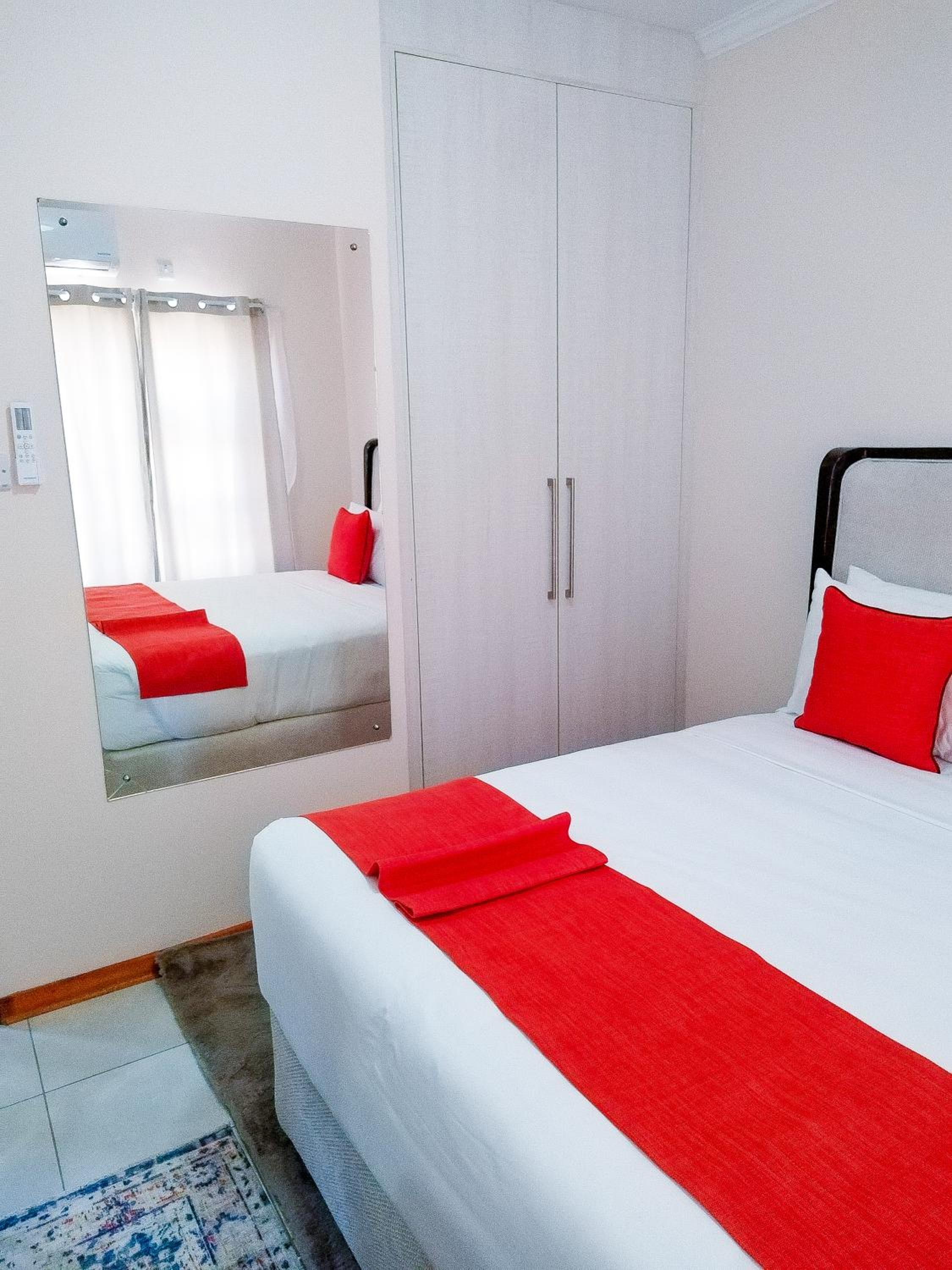 JTown CBD Self-Catering Apartment