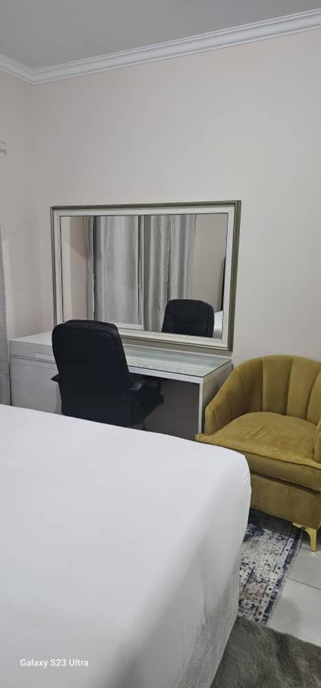 JTown CBD Self-Catering Apartment