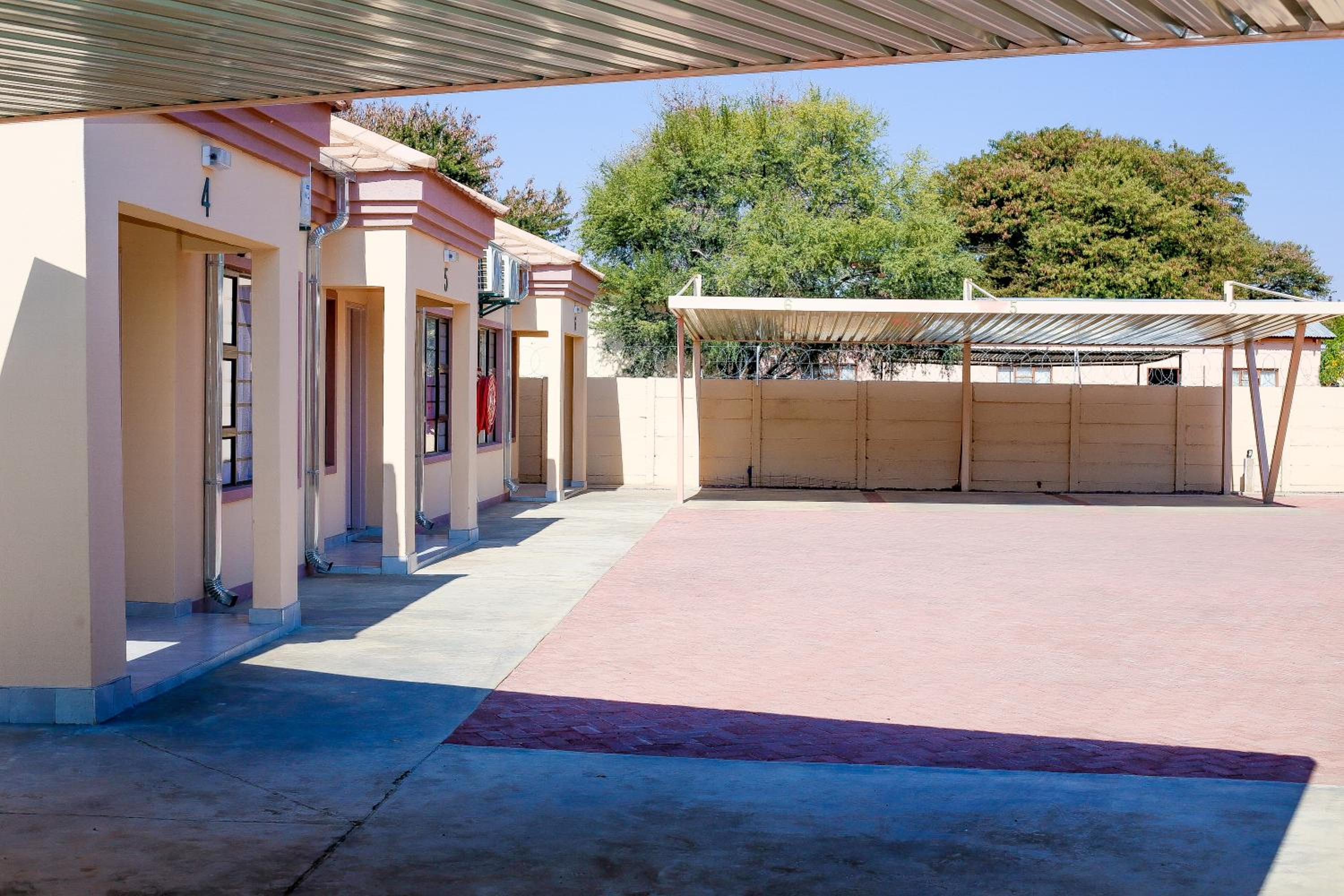 JTown CBD Self-Catering Apartment