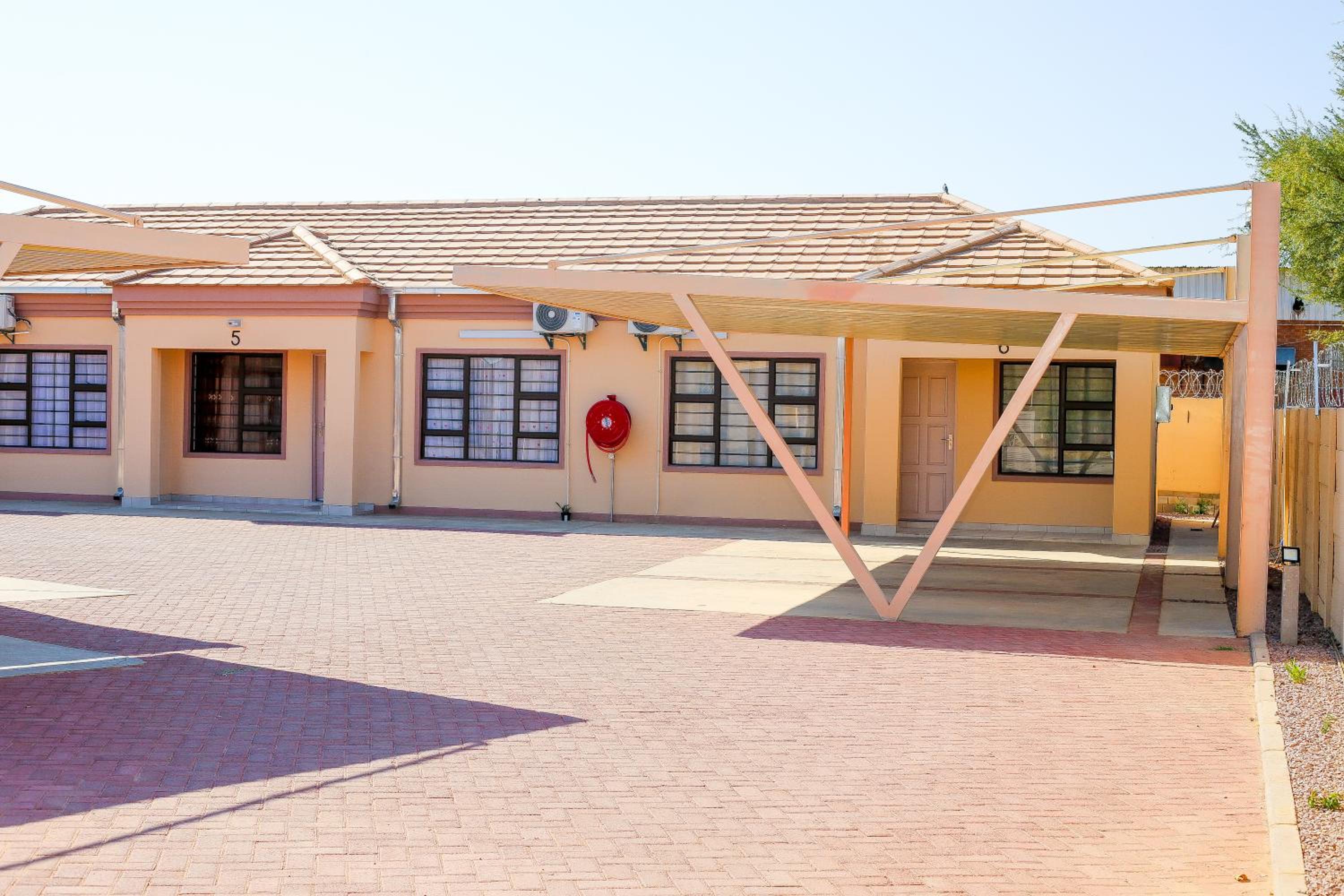 JTown CBD Self-Catering Apartment