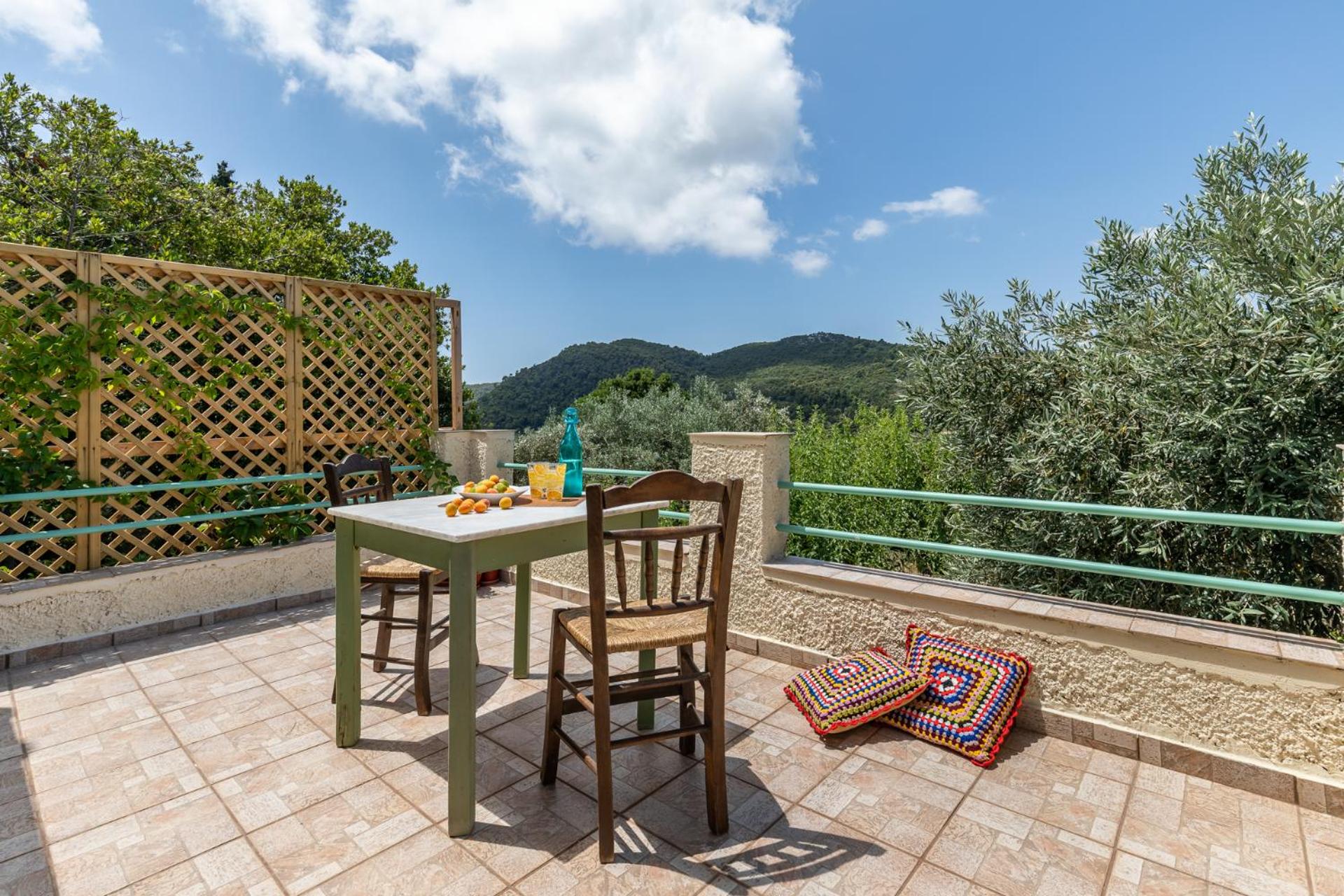 Anemoperasma - Peaceful Stay in an Olive Grove