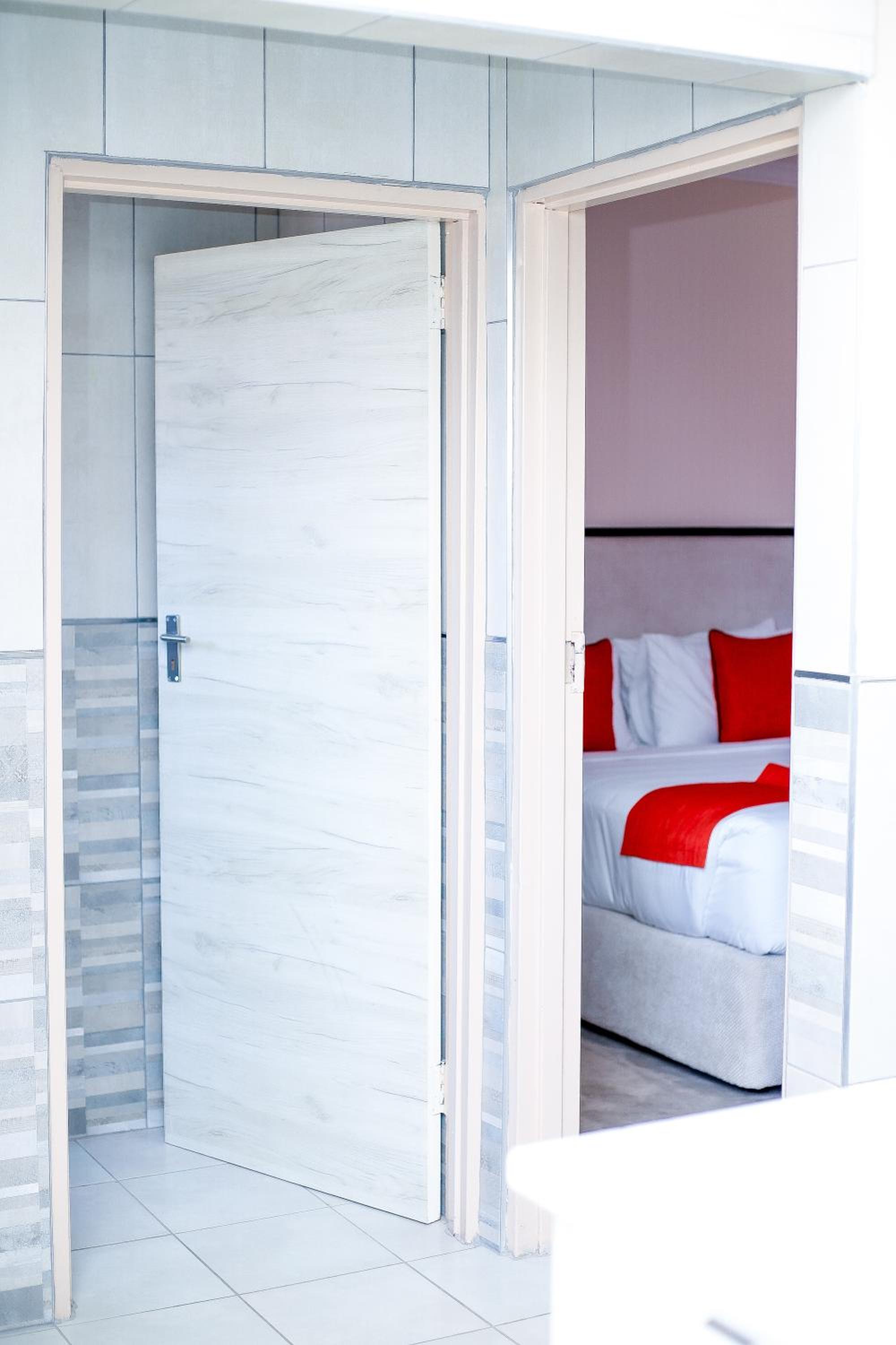 JTown CBD Self-Catering Apartment