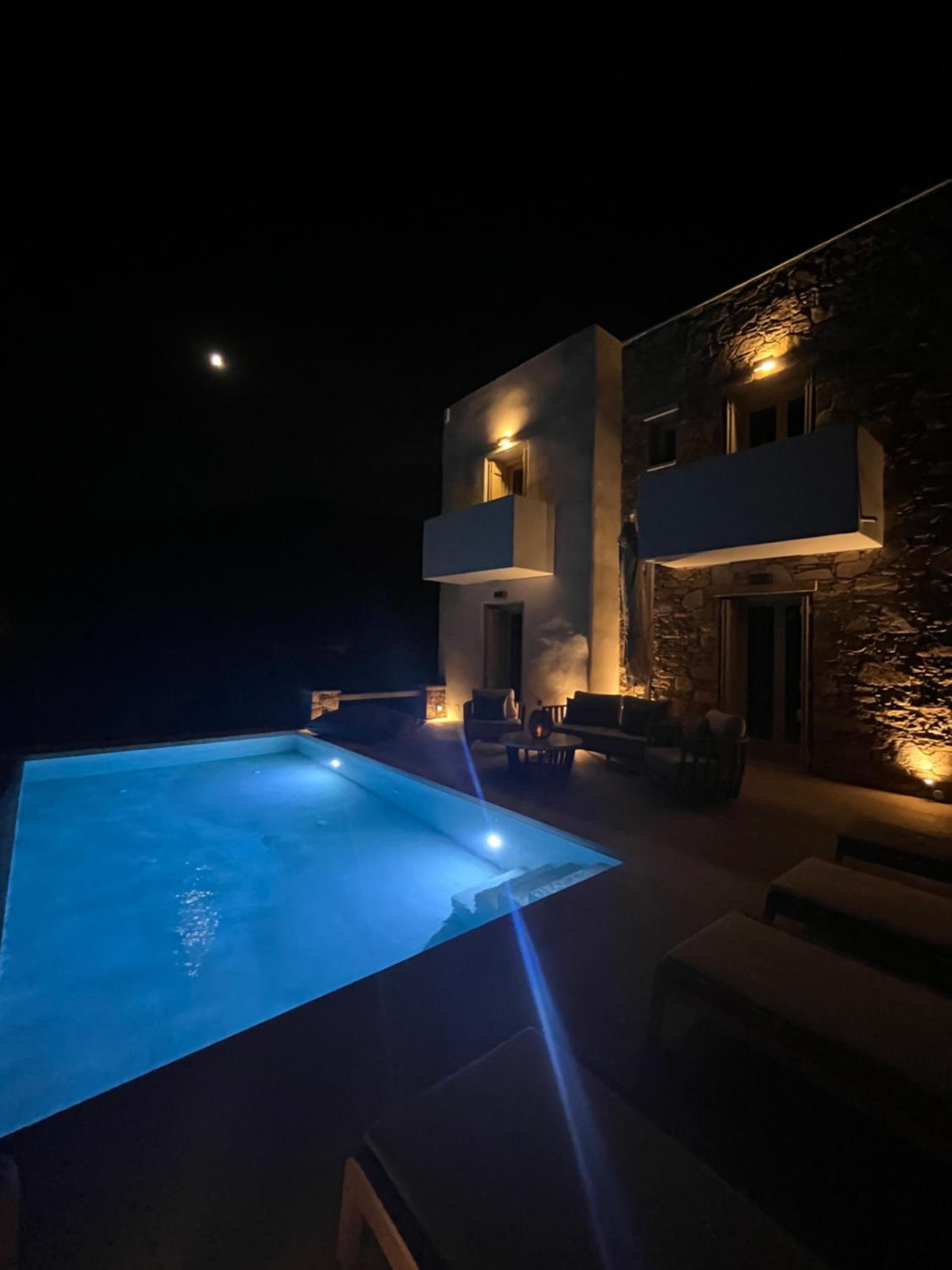 Agiannirema Ios Houses