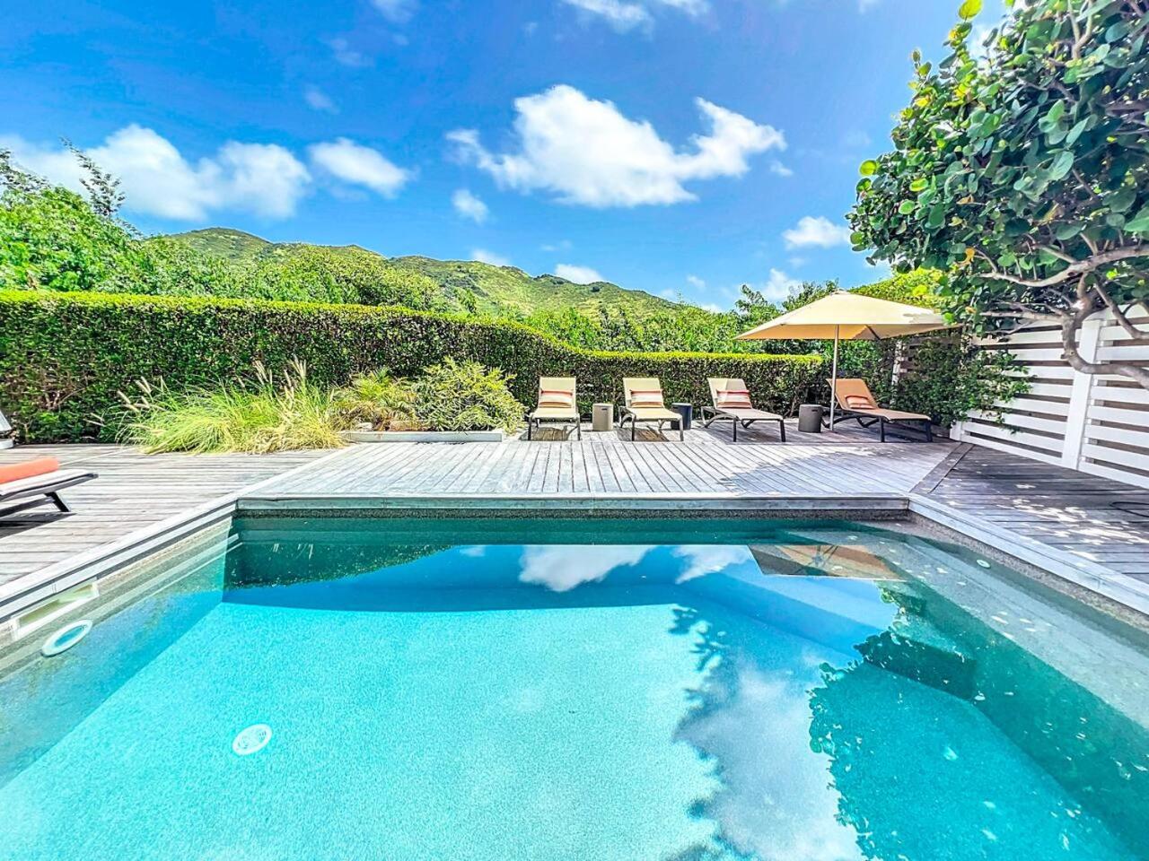 Villa Casa Mia private pool waterfront view 5