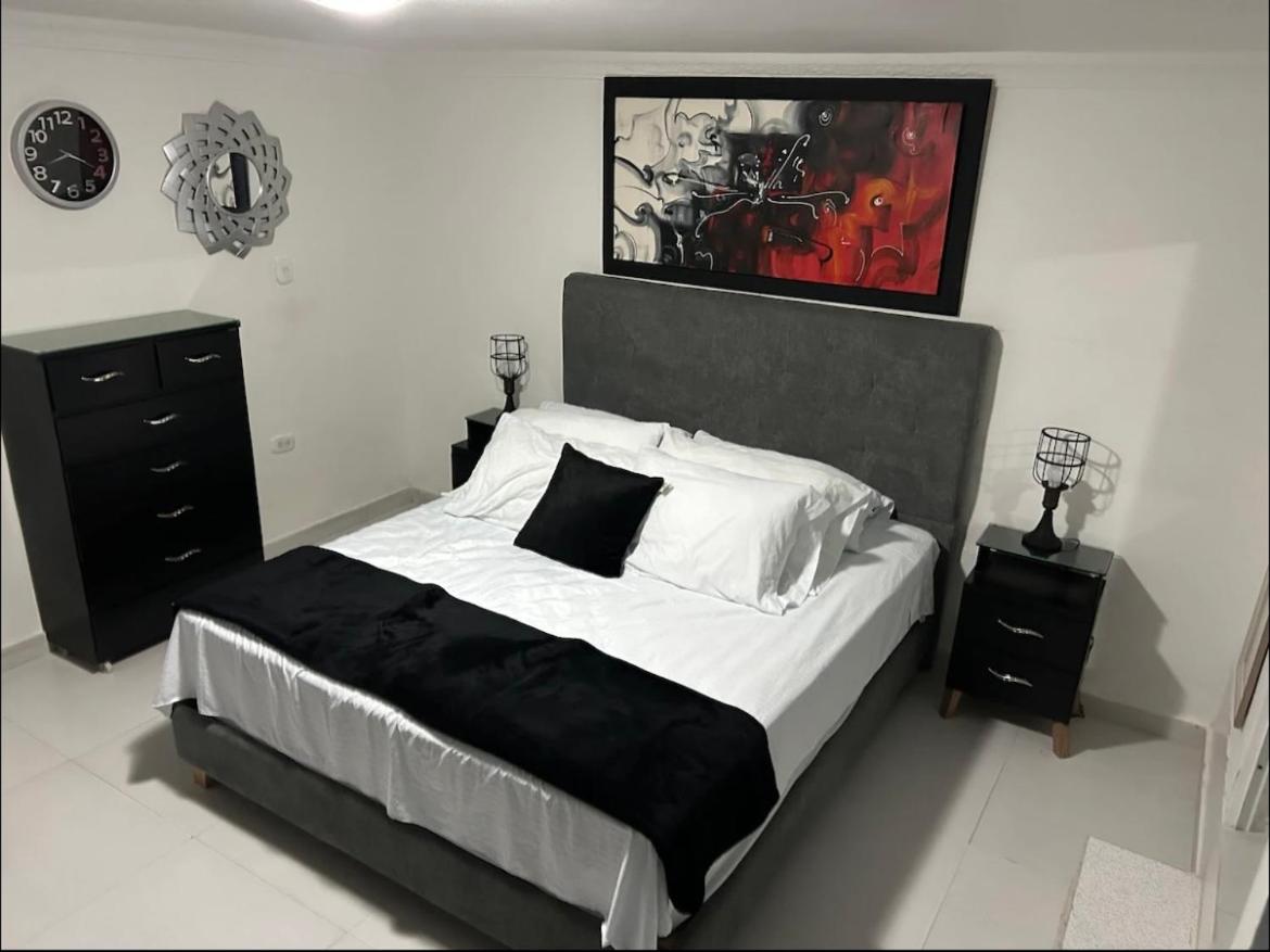 Apartamento edificio Iroka en el Rodadero Frente Al Mar con cocina full equipada