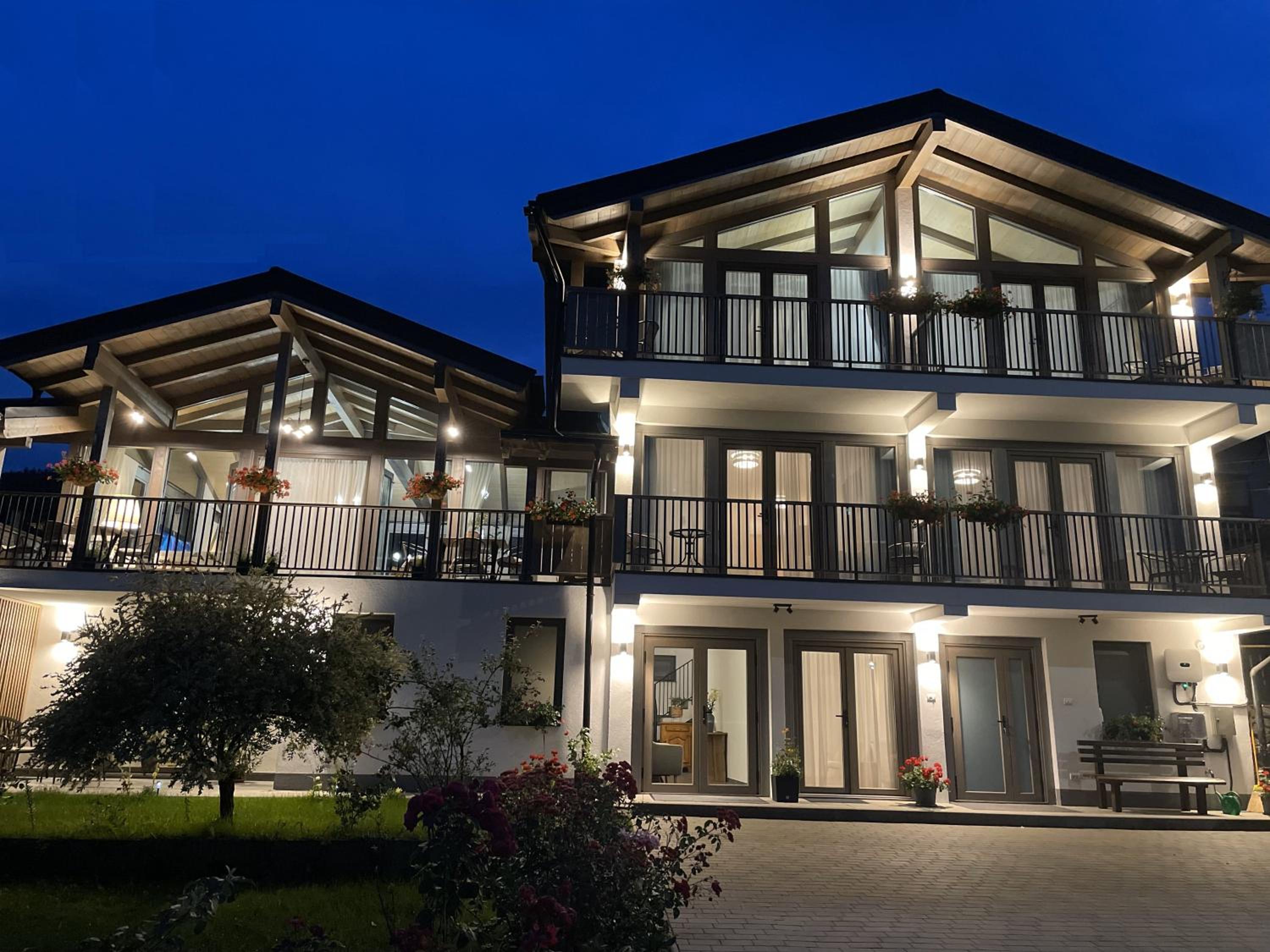 REY Chalet