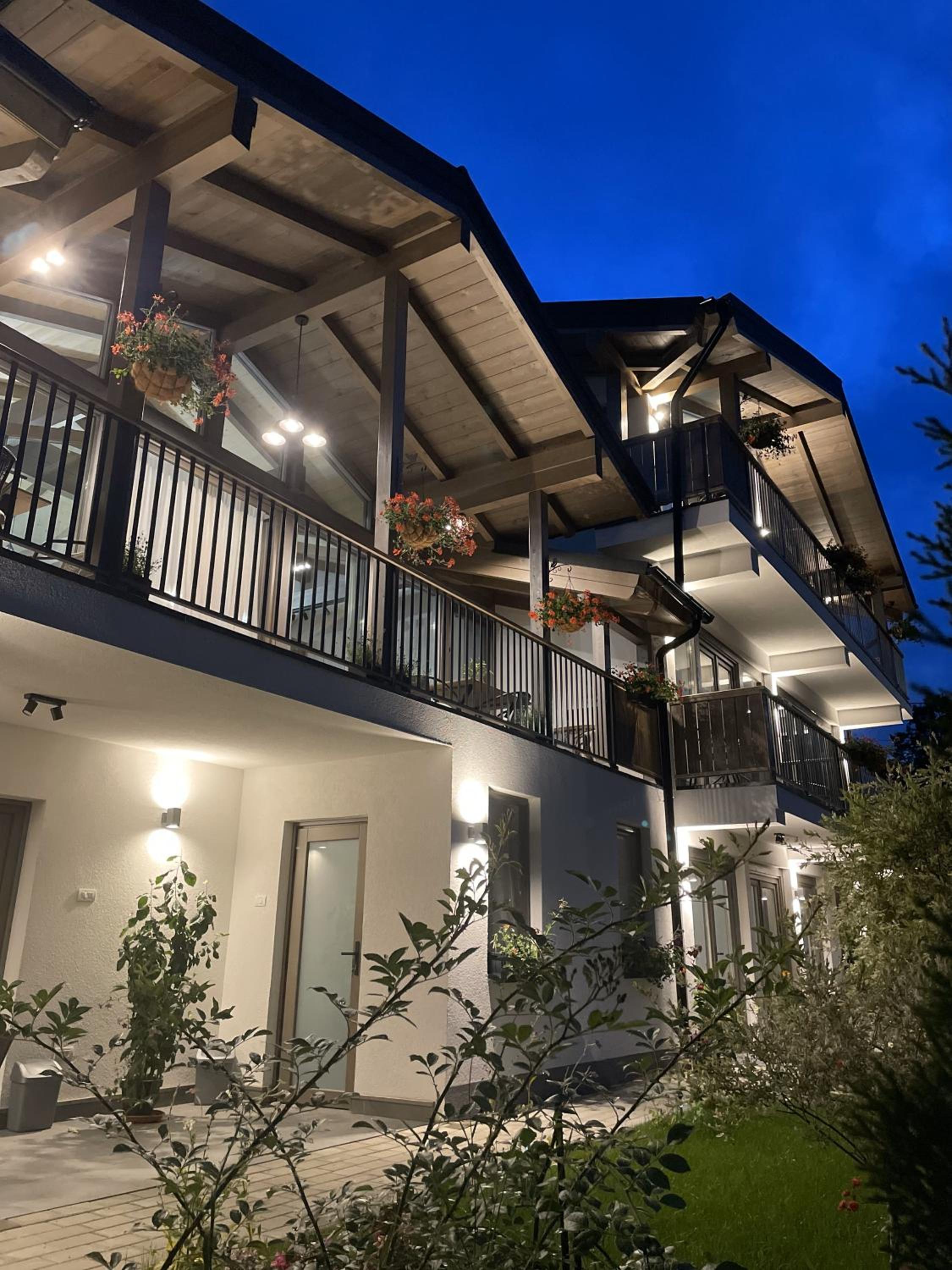 REY Chalet