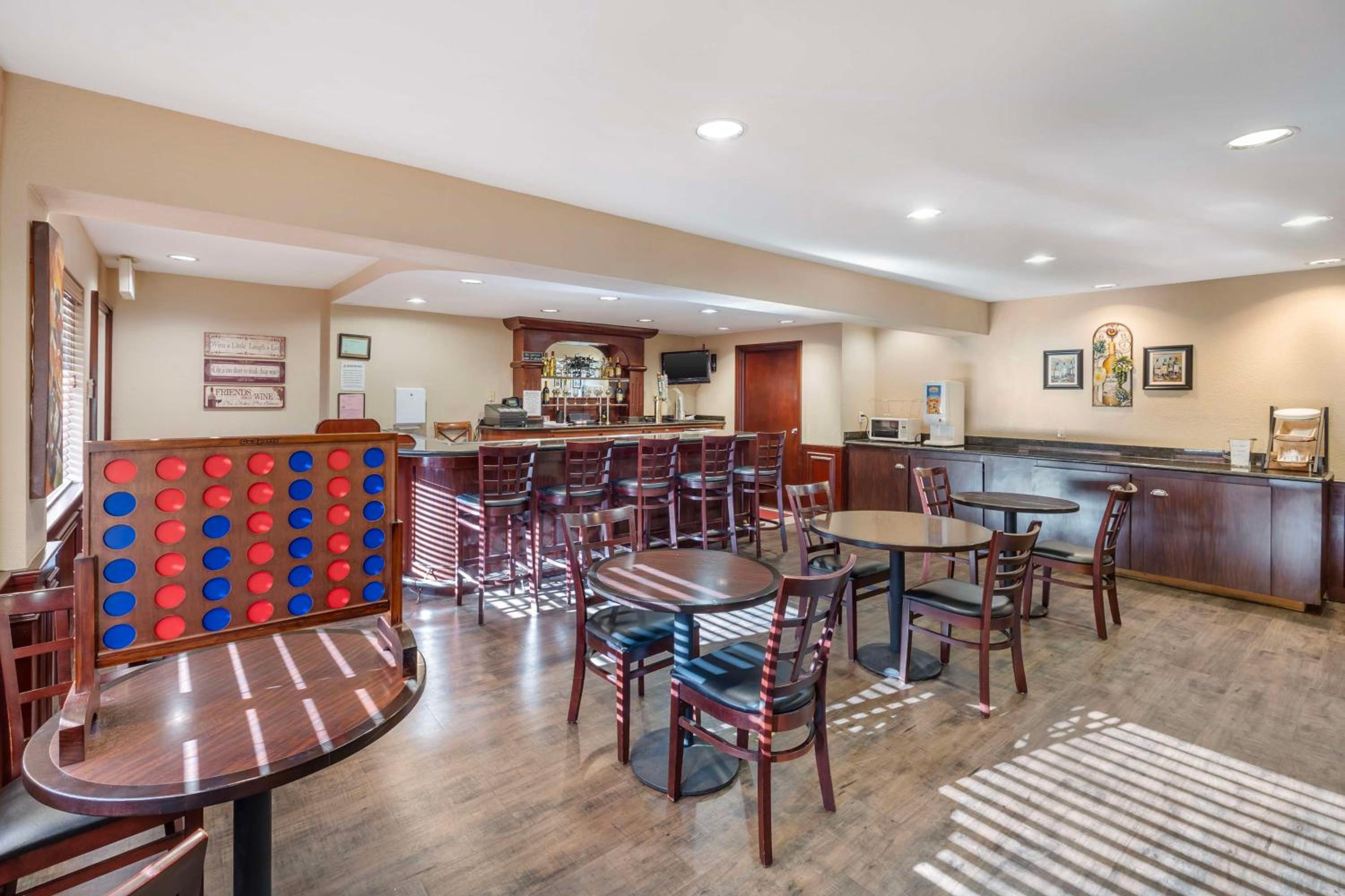 Best Western Plus Orchid Hotel  Suites - Property Image 1