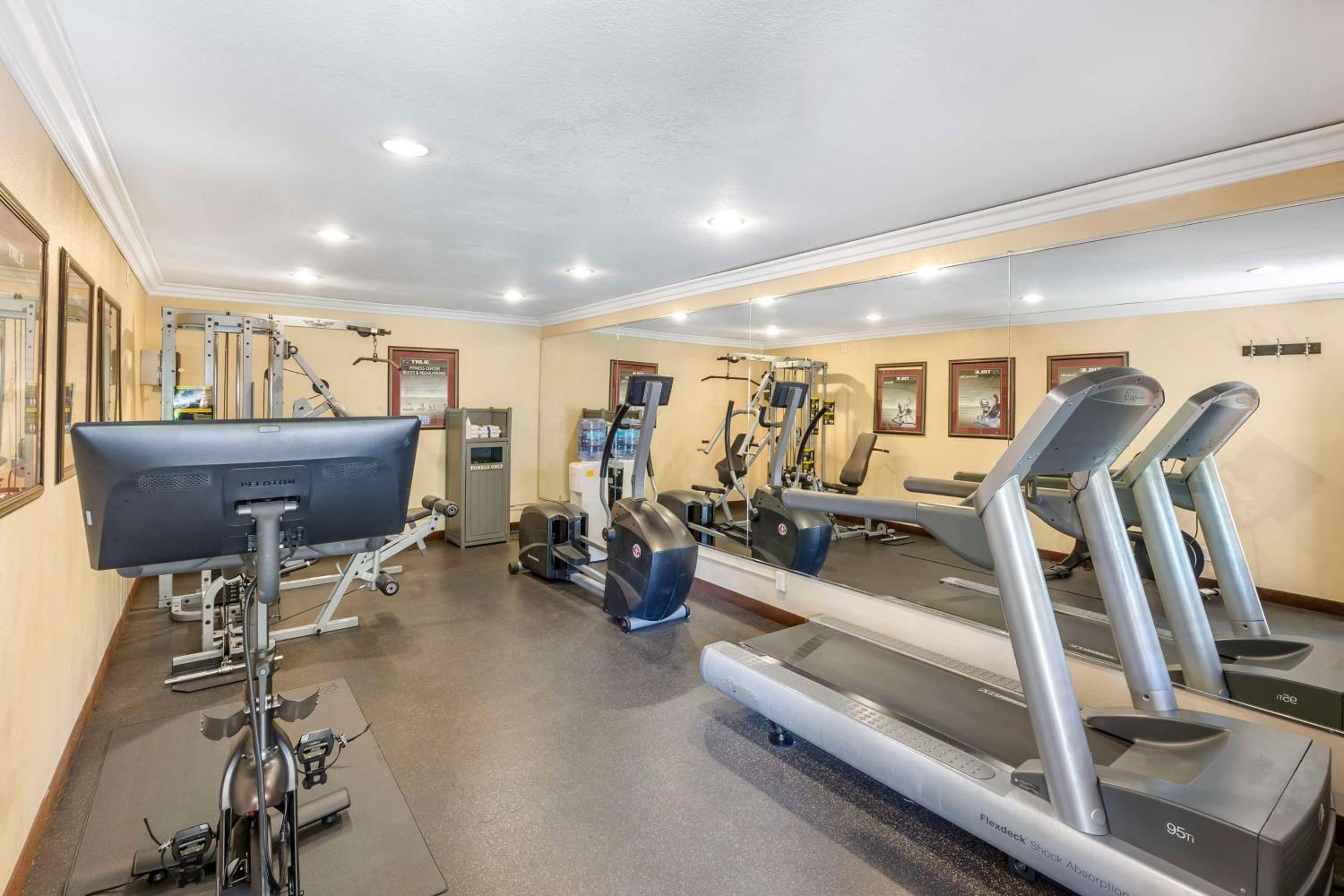 Best Western Plus Orchid Hotel  Suites - Property Image 7