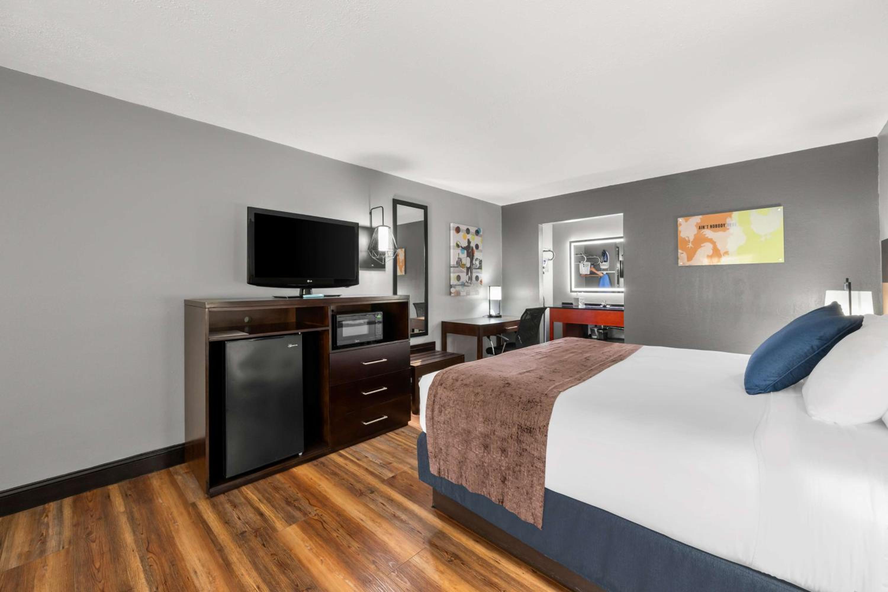 Corbin Vacations - Best Western Corbin Inn - Property Image 3