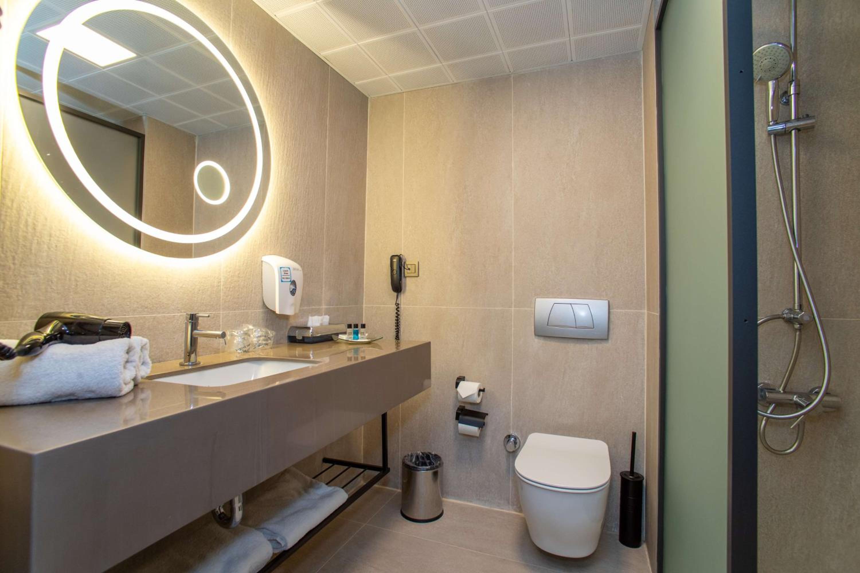 Best Western Plus Hotel Konak - Image 12