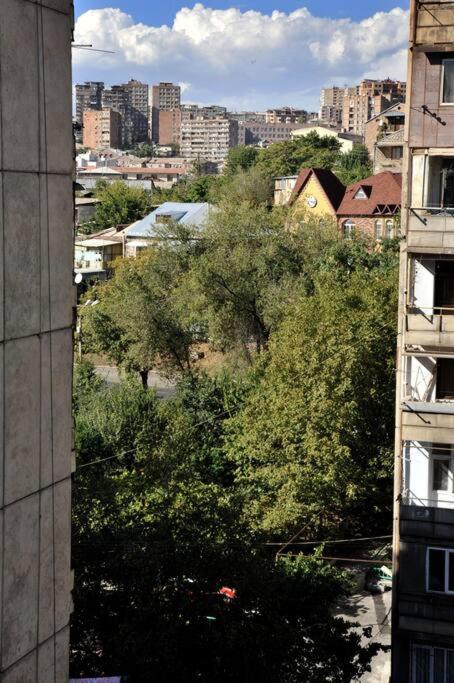 Beautiful and Cozy 1BD Condo in Heart of Yerevan!