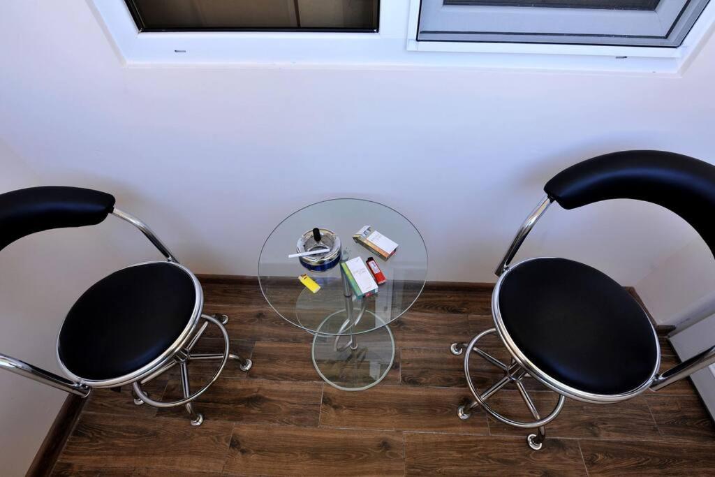 Beautiful and Cozy 1BD Condo in Heart of Yerevan!