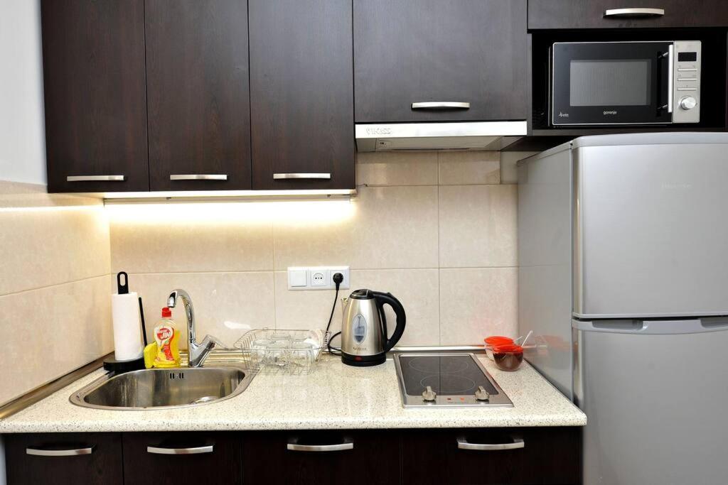 Beautiful and Cozy 1BD Condo in Heart of Yerevan!