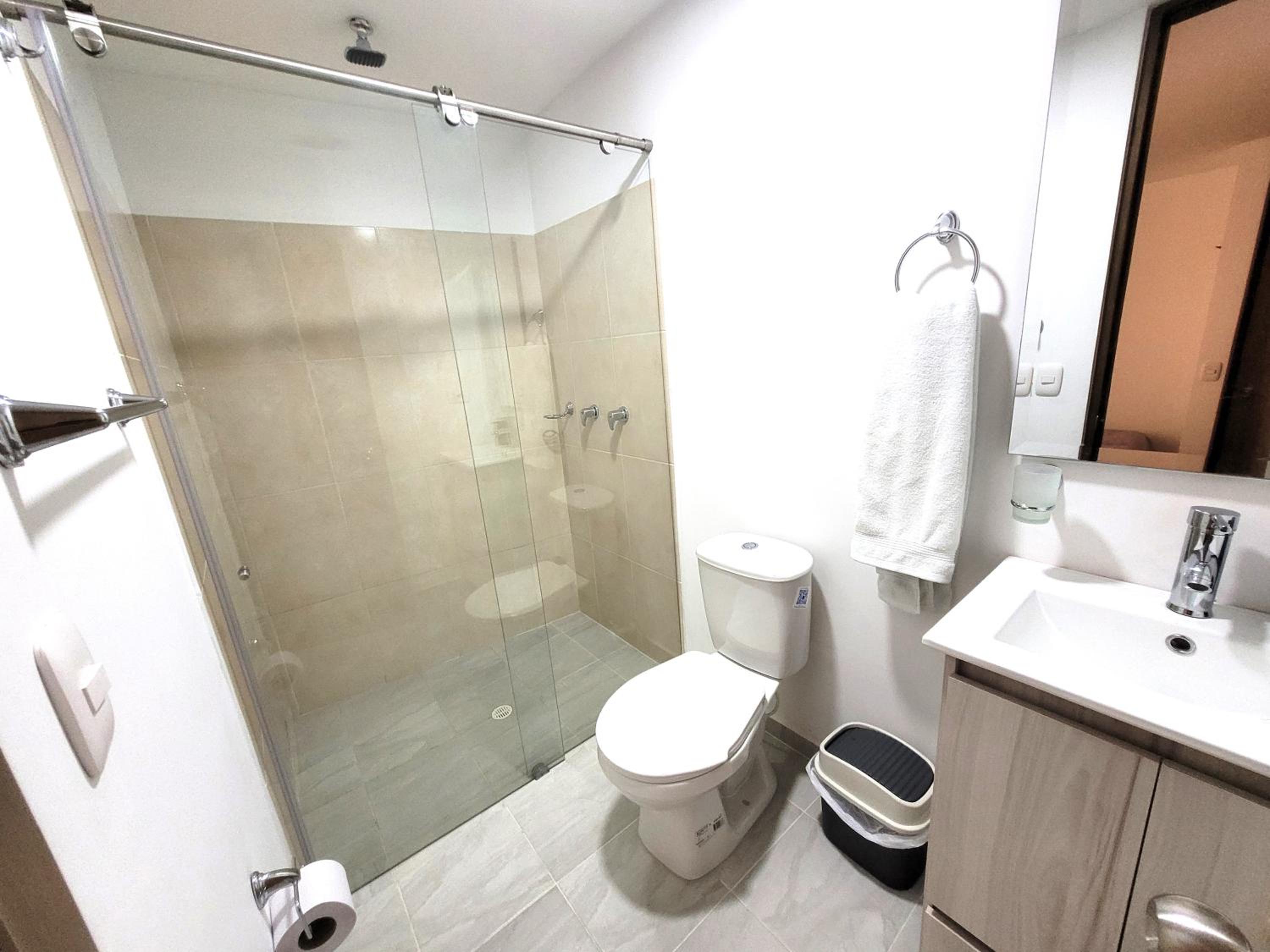 Acogedora Habitación nueva con Baño privado