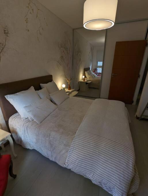 Full equiped apartment! A estrenar!