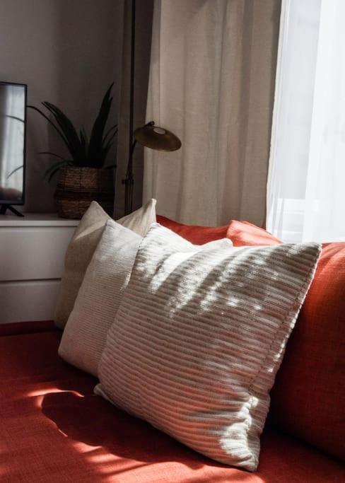 Dream Stay in Budapest-Steps to BudaEye &FashionSt view 4
