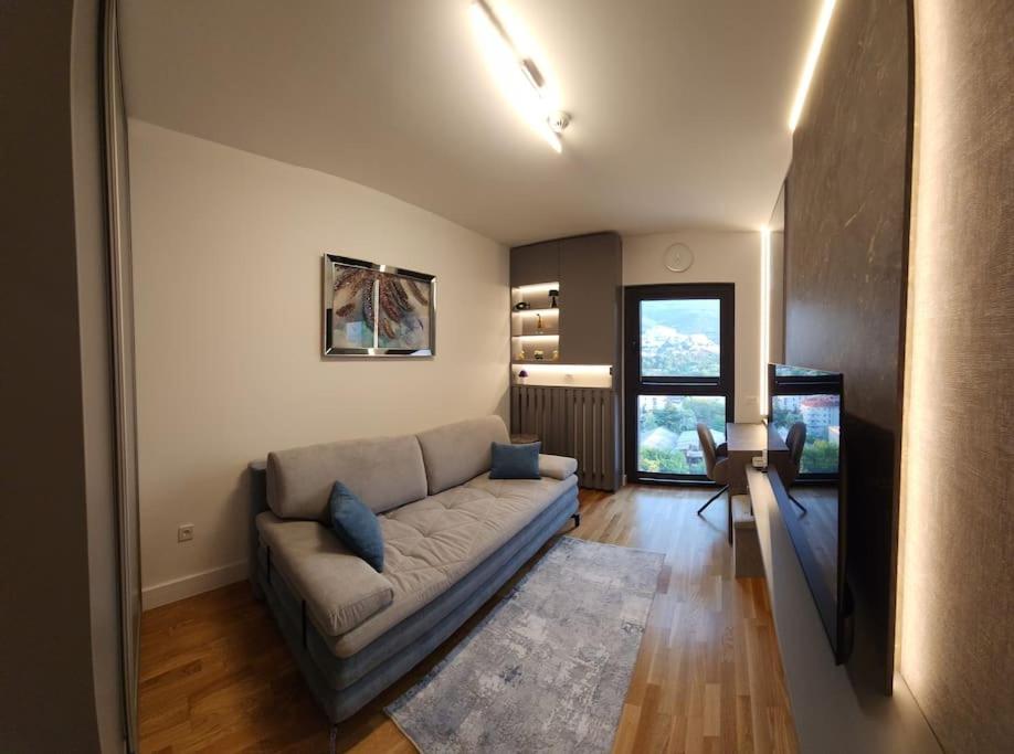 Diamond Residences 2bd 2bth 11fl Lux Apt & Free P view 5