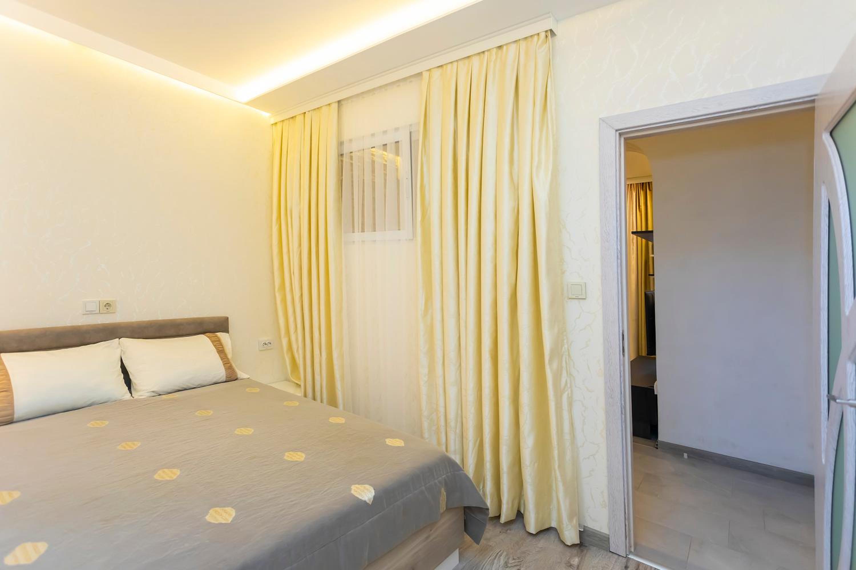 Central St Vitosha Apartment