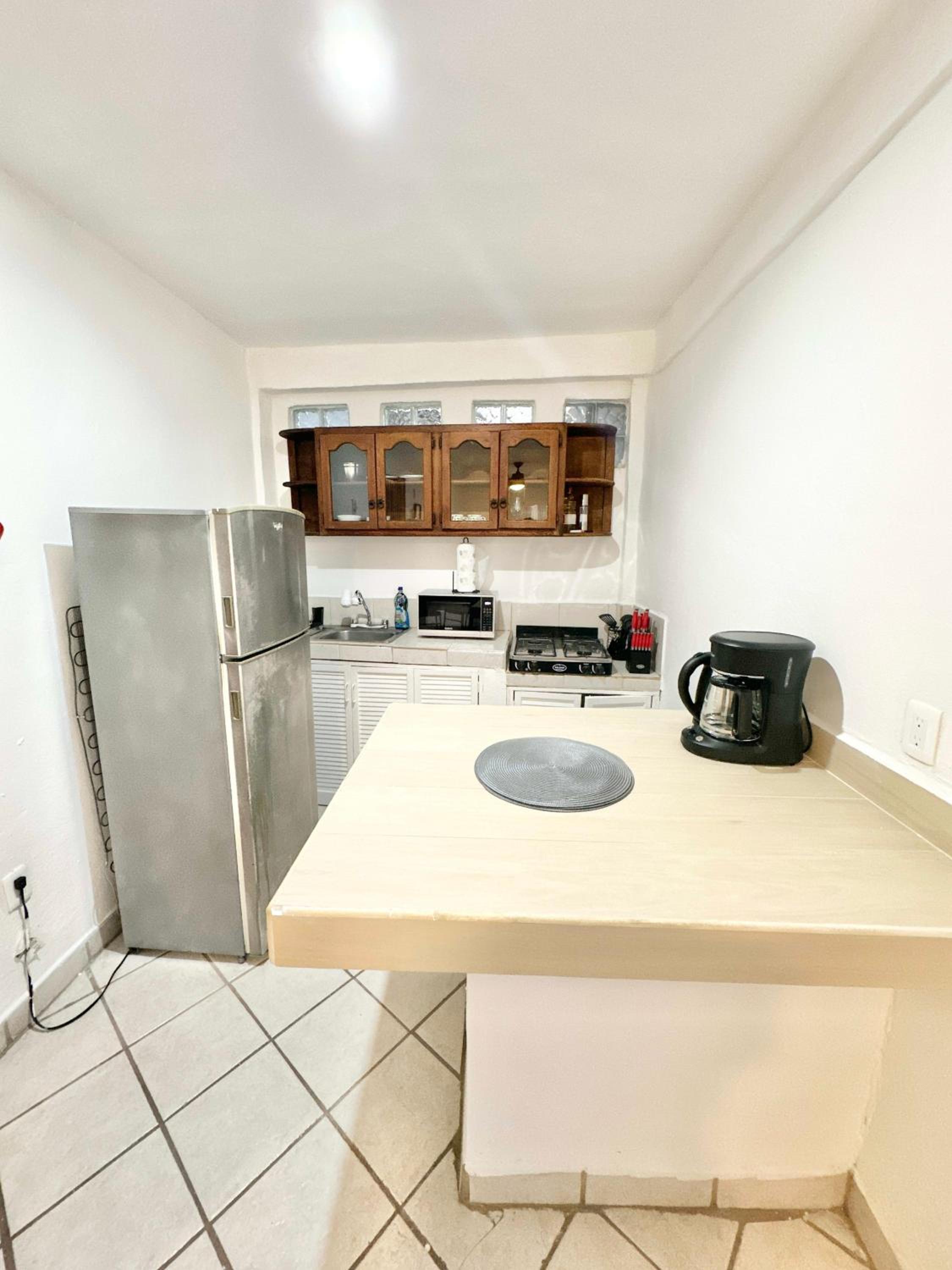 Charming 1BR Suite in Coastal Paradise