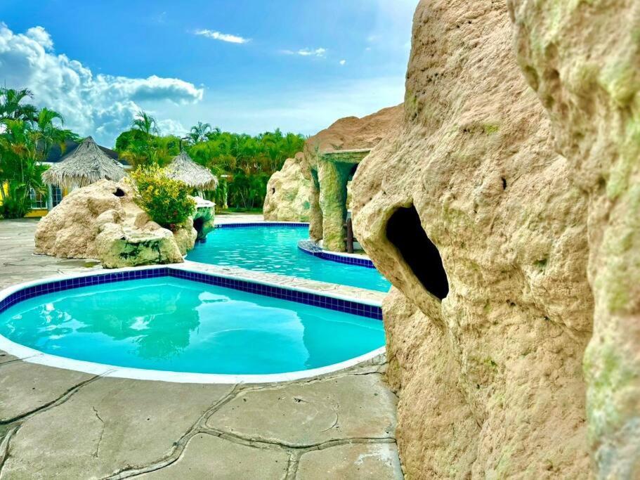Palma Real La Ceiba Beach House view 3