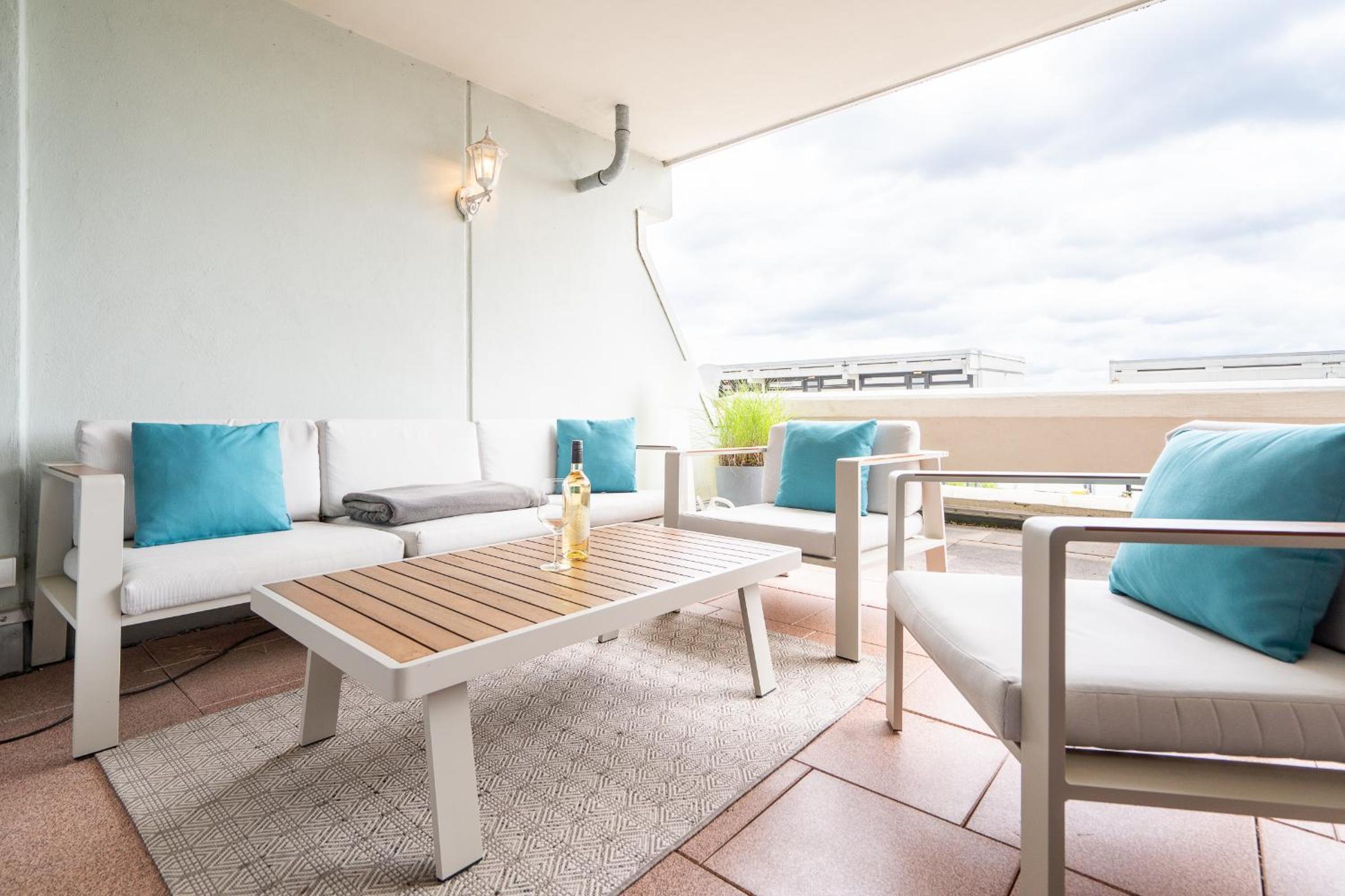 balance & terrace