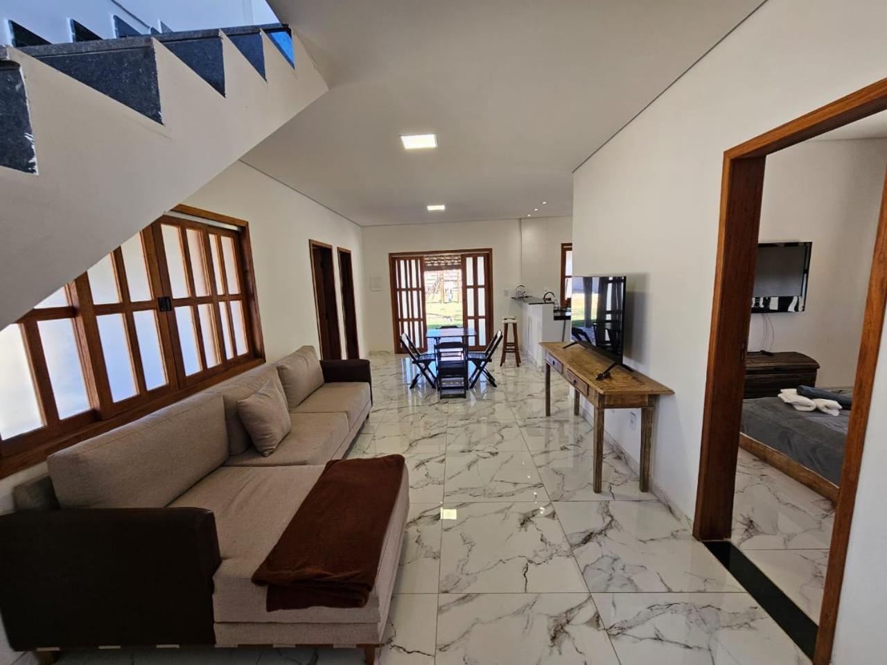 Casa 5 quartos e piscina emTiradentes-MG