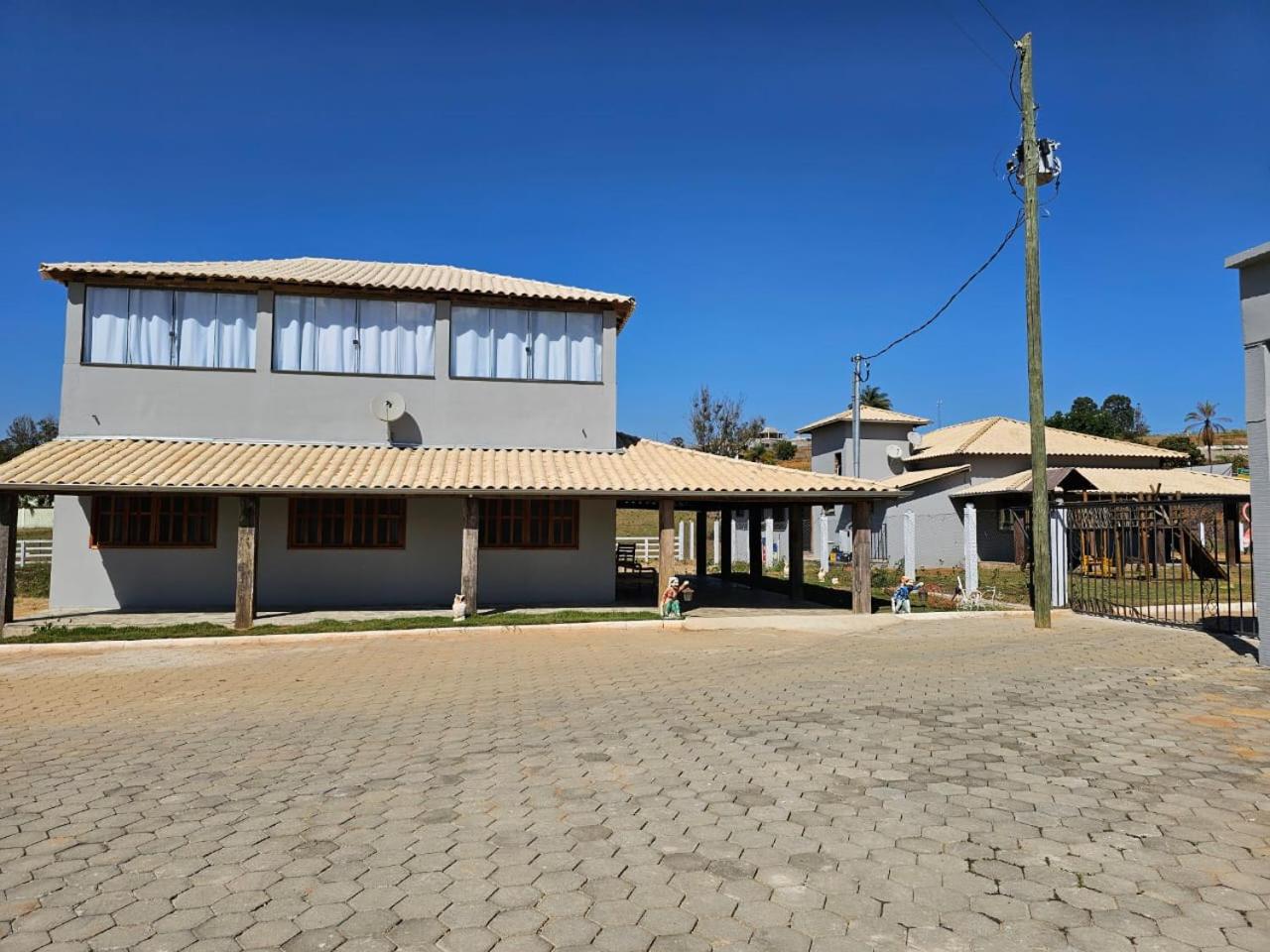 Casa 5 quartos e piscina emTiradentes-MG