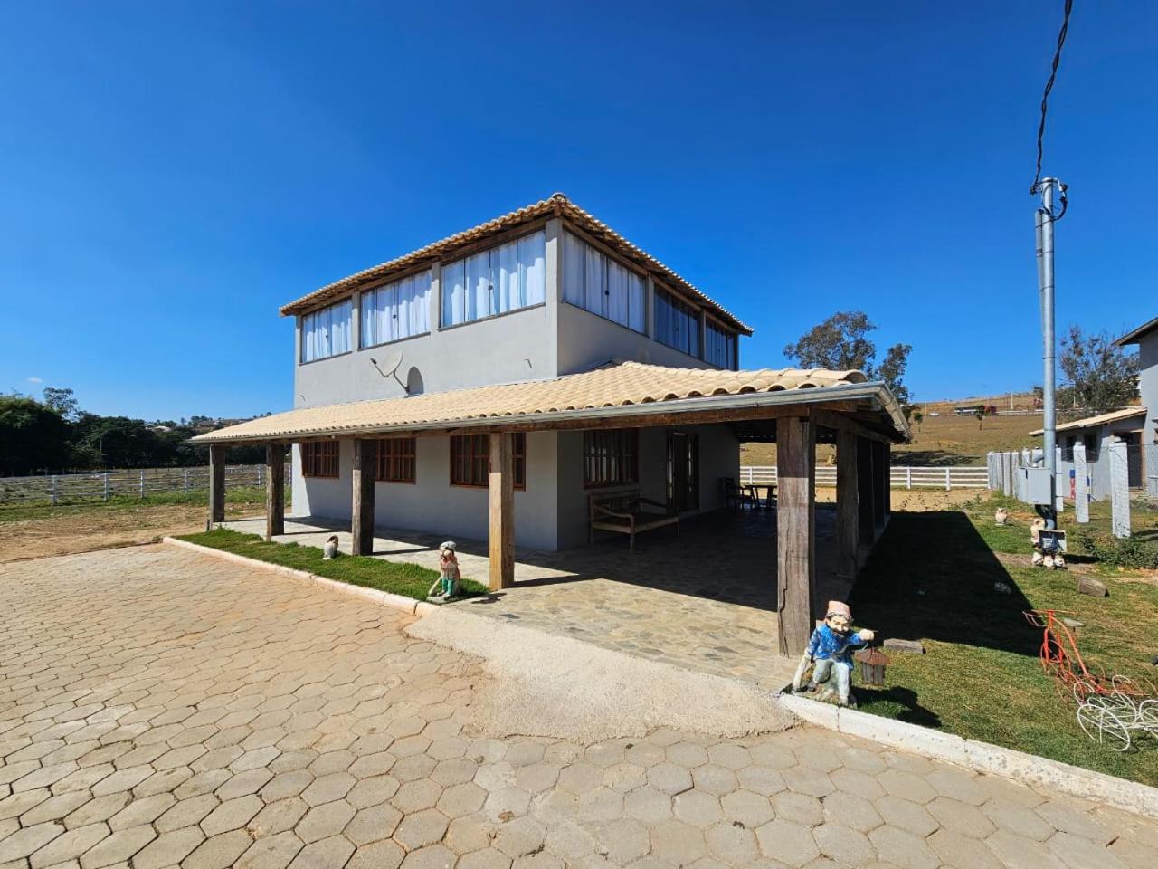 Casa 5 quartos e piscina emTiradentes-MG