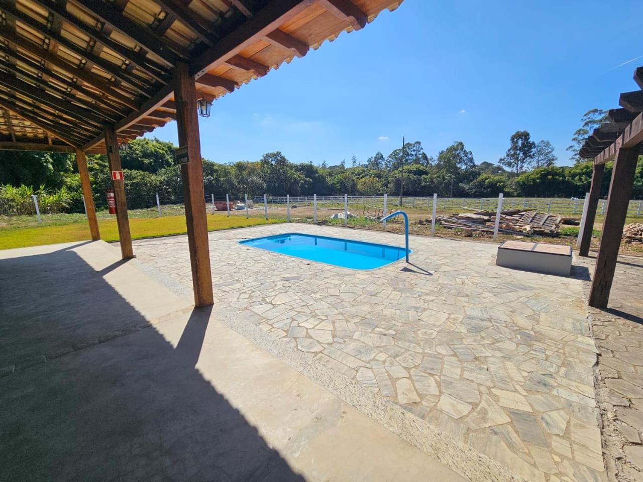Casa 5 quartos e piscina emTiradentes-MG