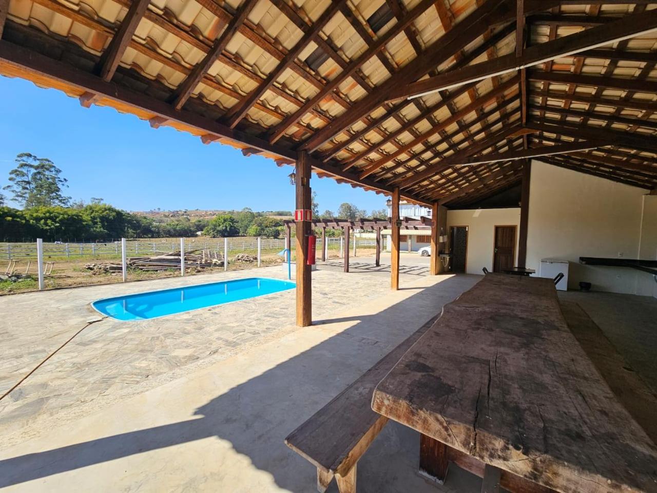 Casa 5 quartos e piscina emTiradentes-MG