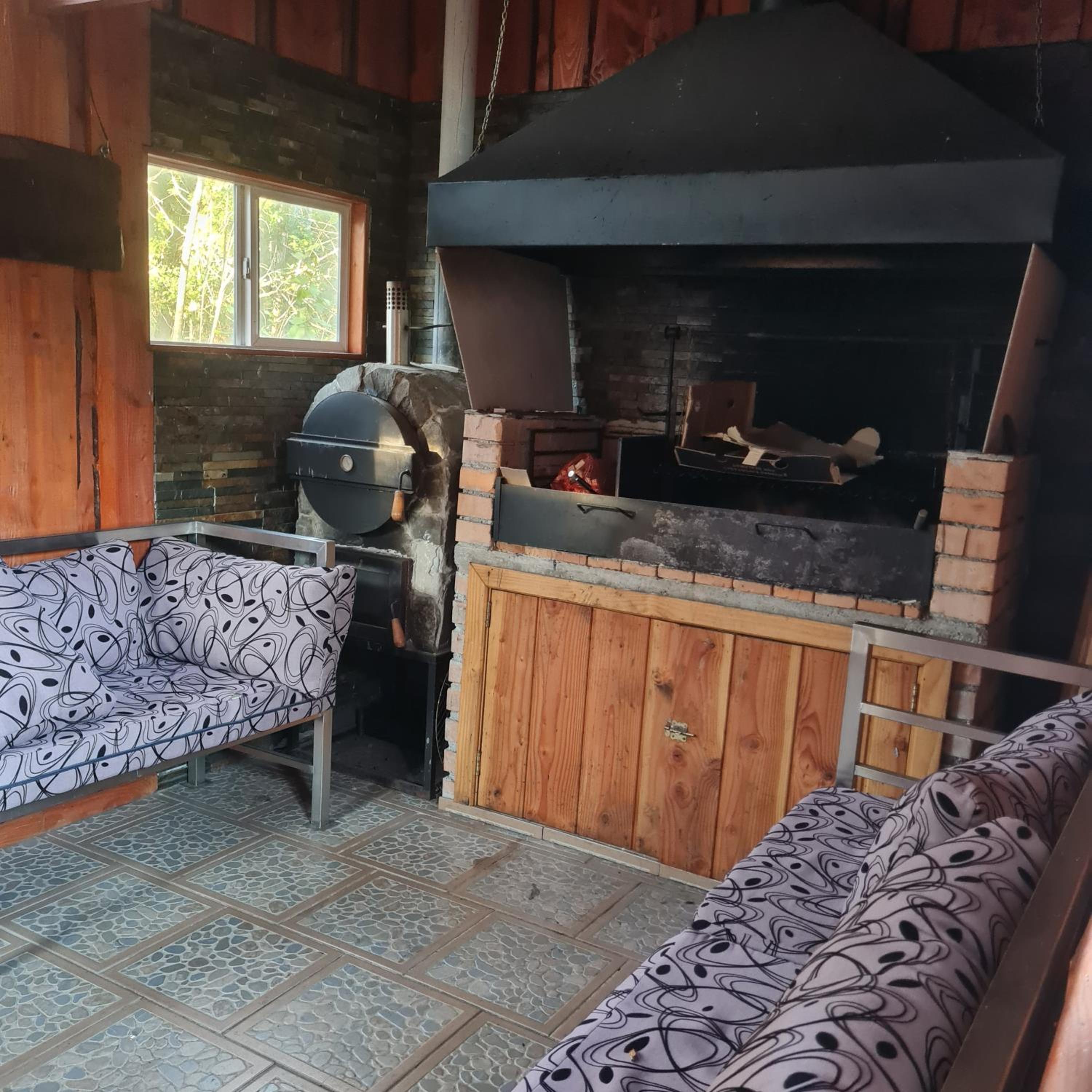 CASA ARBOL PUCÓN - Piscina y tinaja