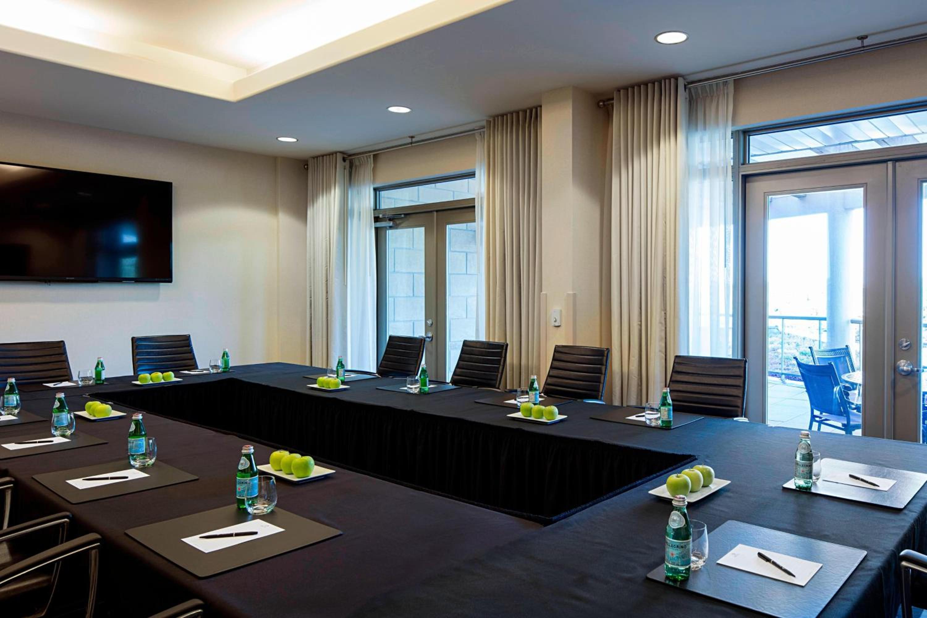 Guelph Vacations - Delta Hotels by Marriott Guelph Conference Centre - Property Image 22