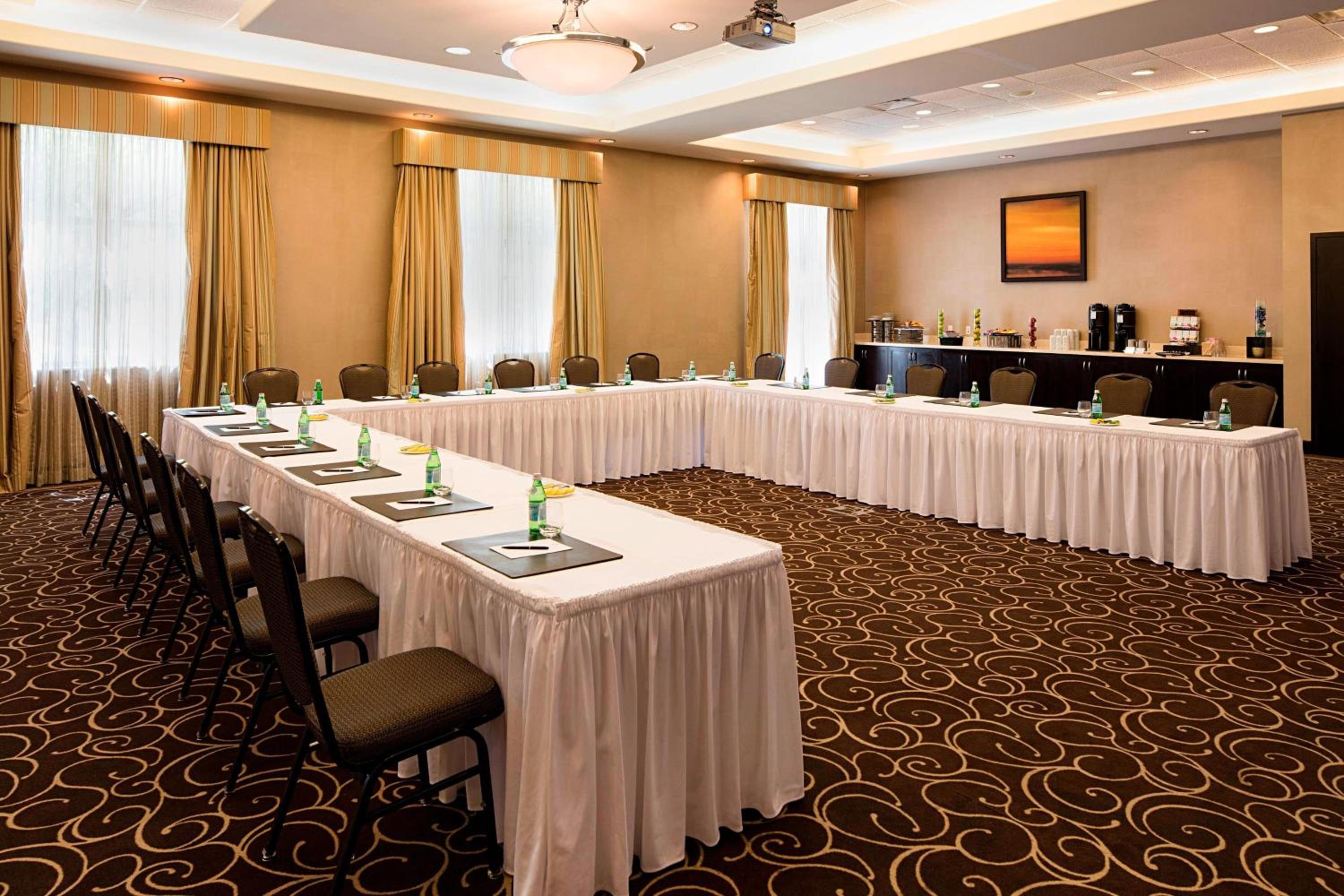 Guelph Vacations - Delta Hotels by Marriott Guelph Conference Centre - Property Image 23