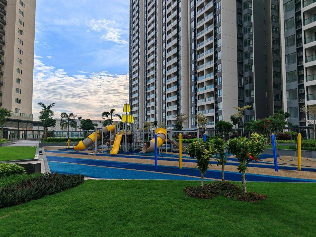 R&F Princess Cove JB Apartment Suites By SC Homestay