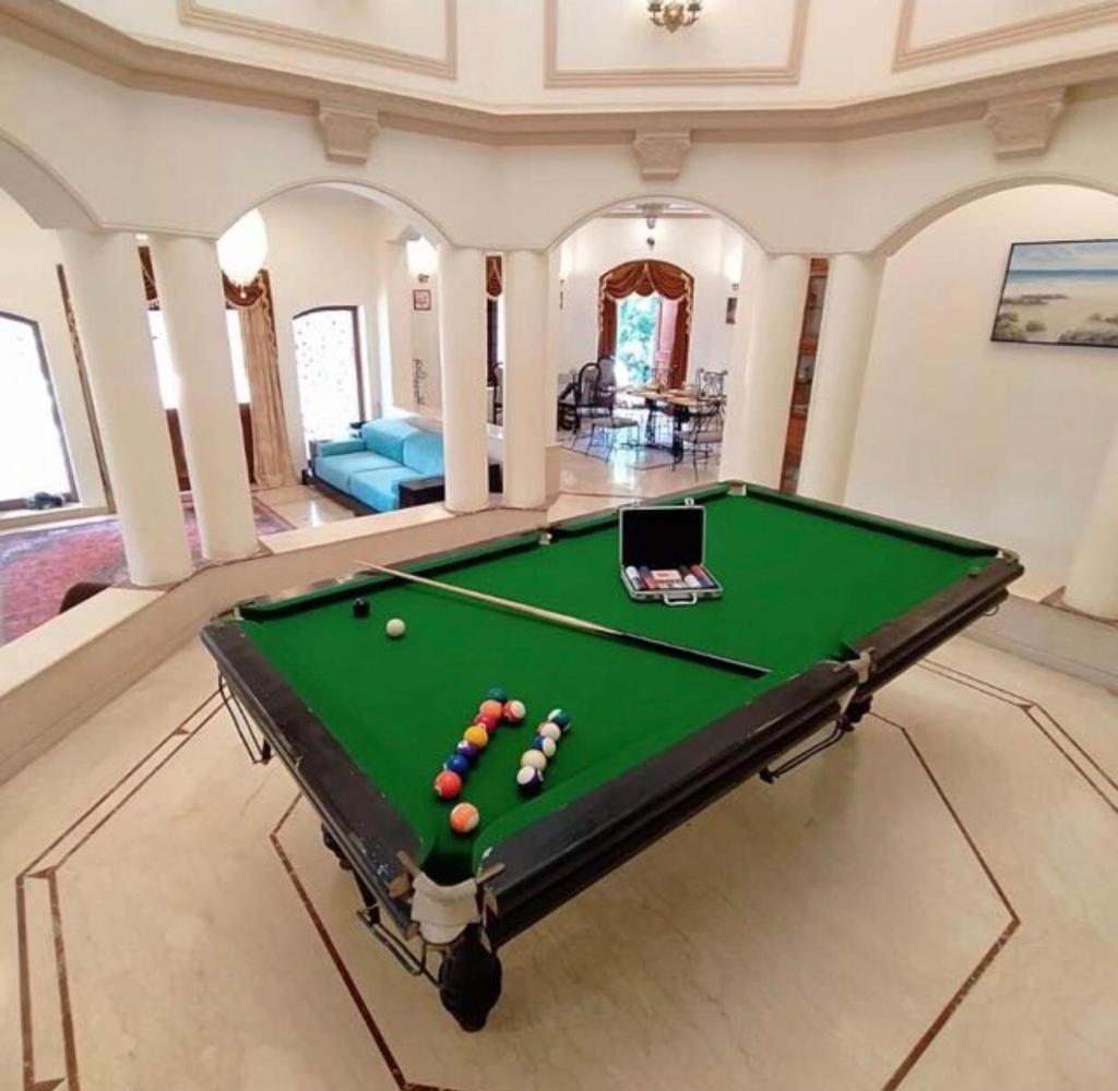 Woodside Villa