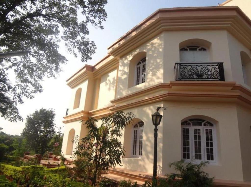 Woodside Villa