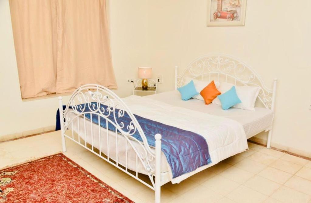 Woodside Villa