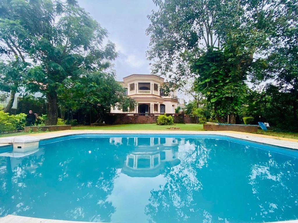Woodside Villa