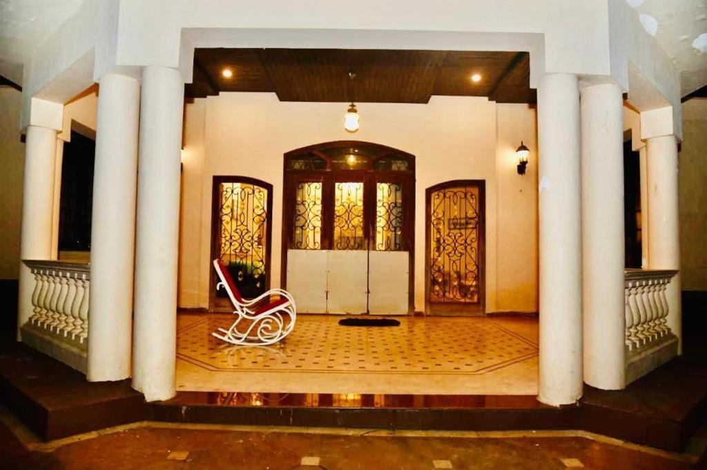Woodside Villa