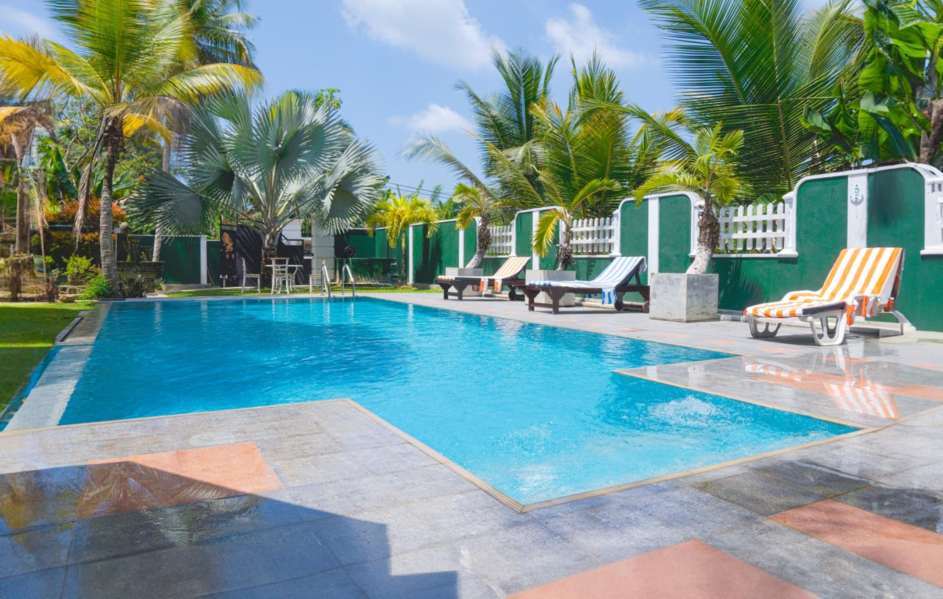 Blue Rice Villa Pvt Limited and Hotel view 4