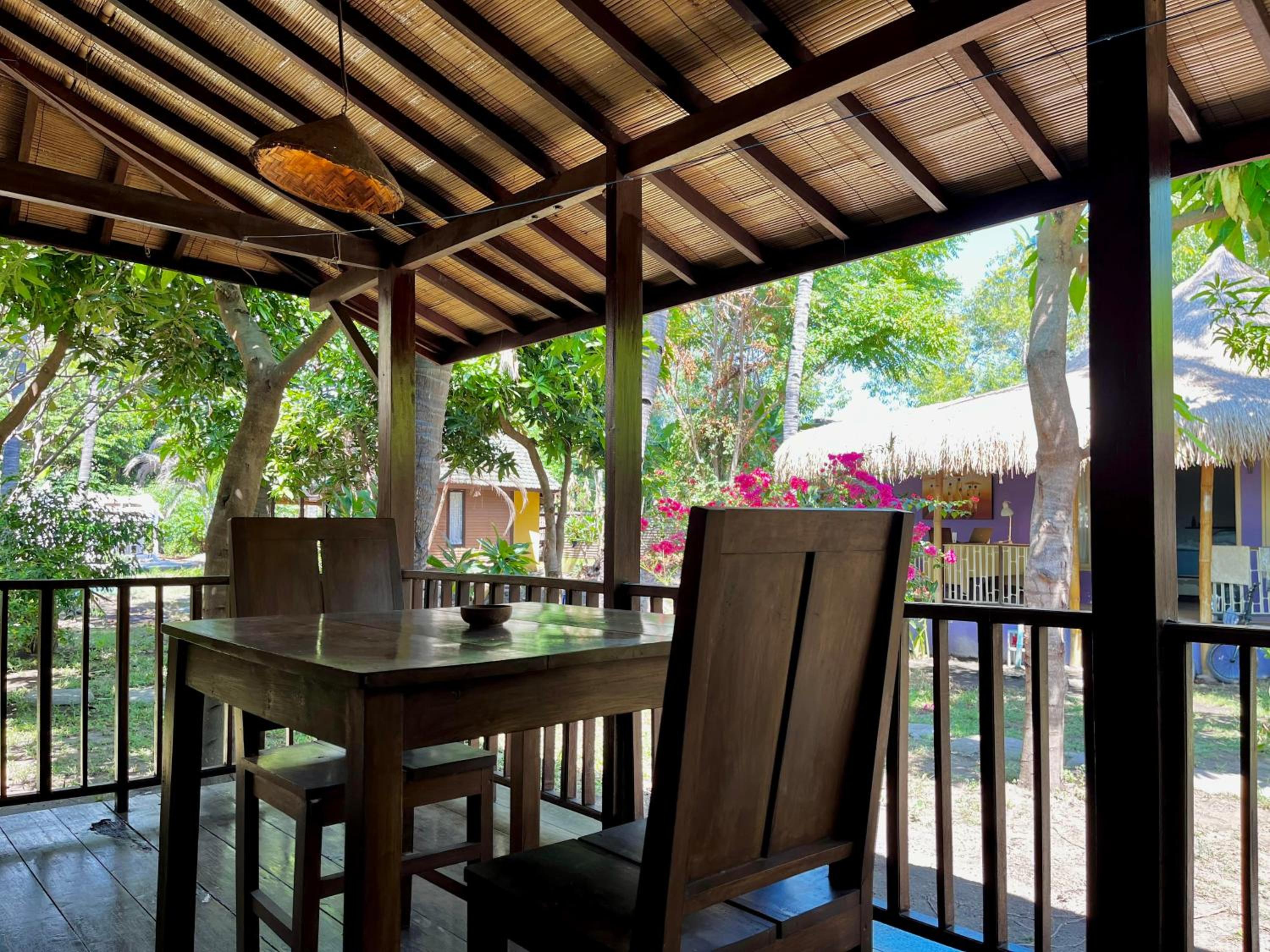 Oasi Gili Air - Family Room view 2