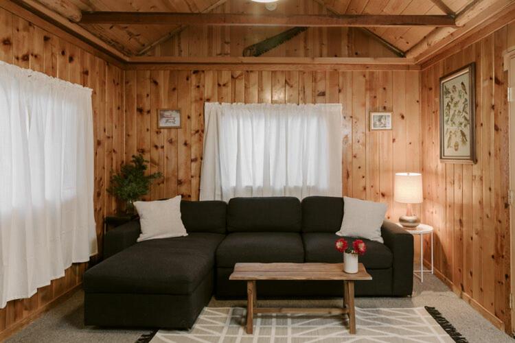 oak knoll lodge