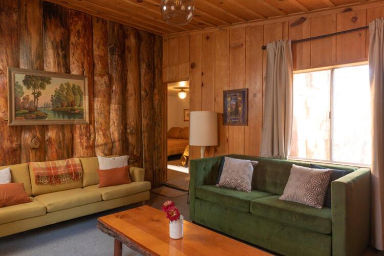 oak knoll lodge