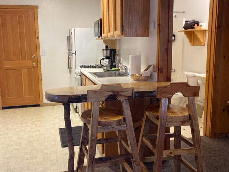 oak knoll lodge