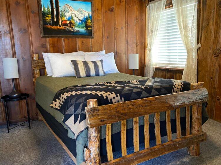 oak knoll lodge