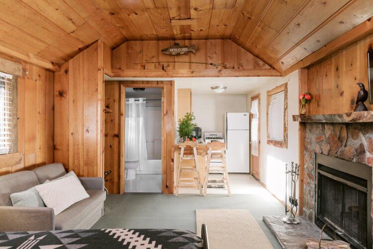 oak knoll lodge
