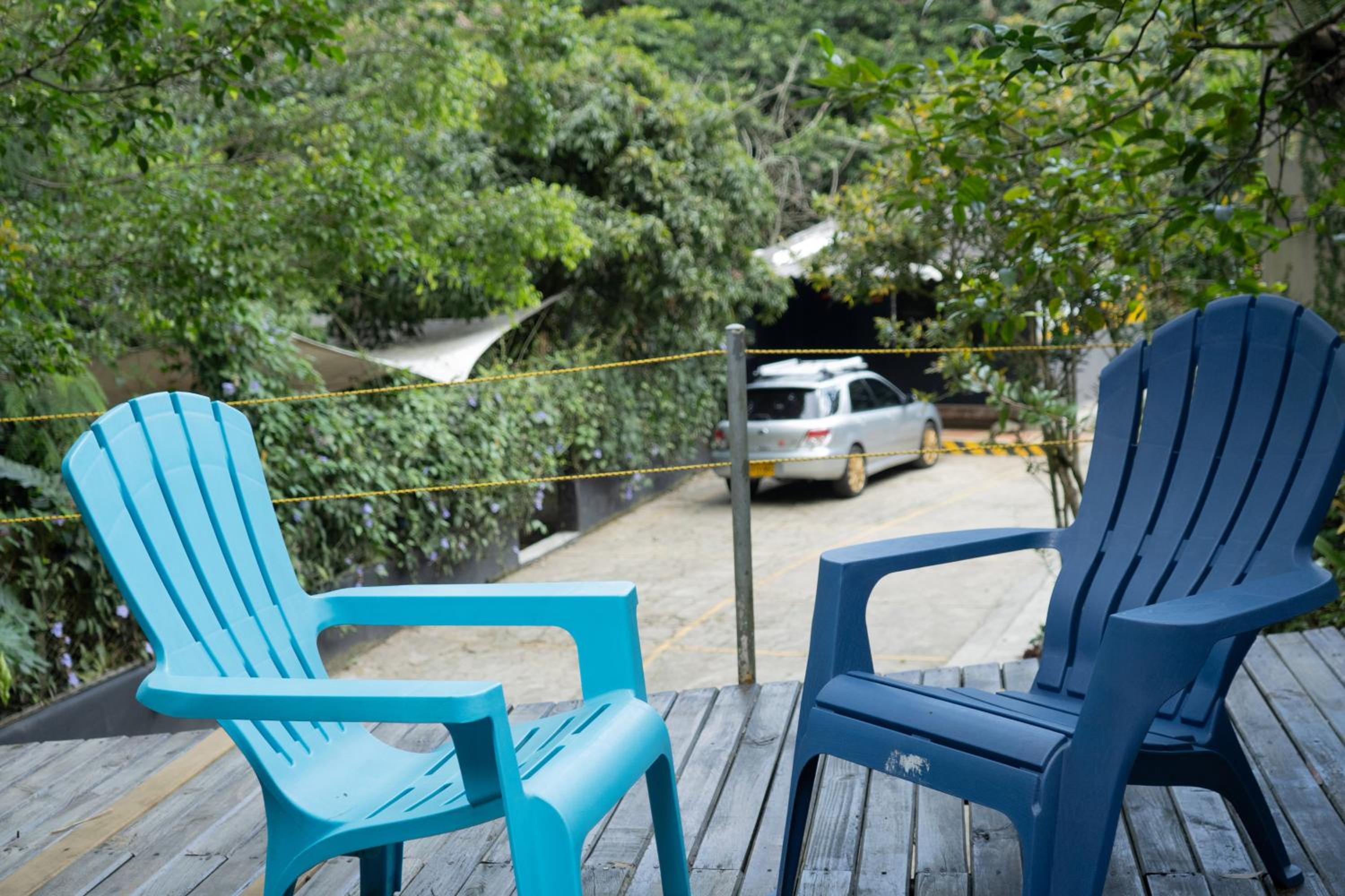 Central House in El Poblado surrounded by nature